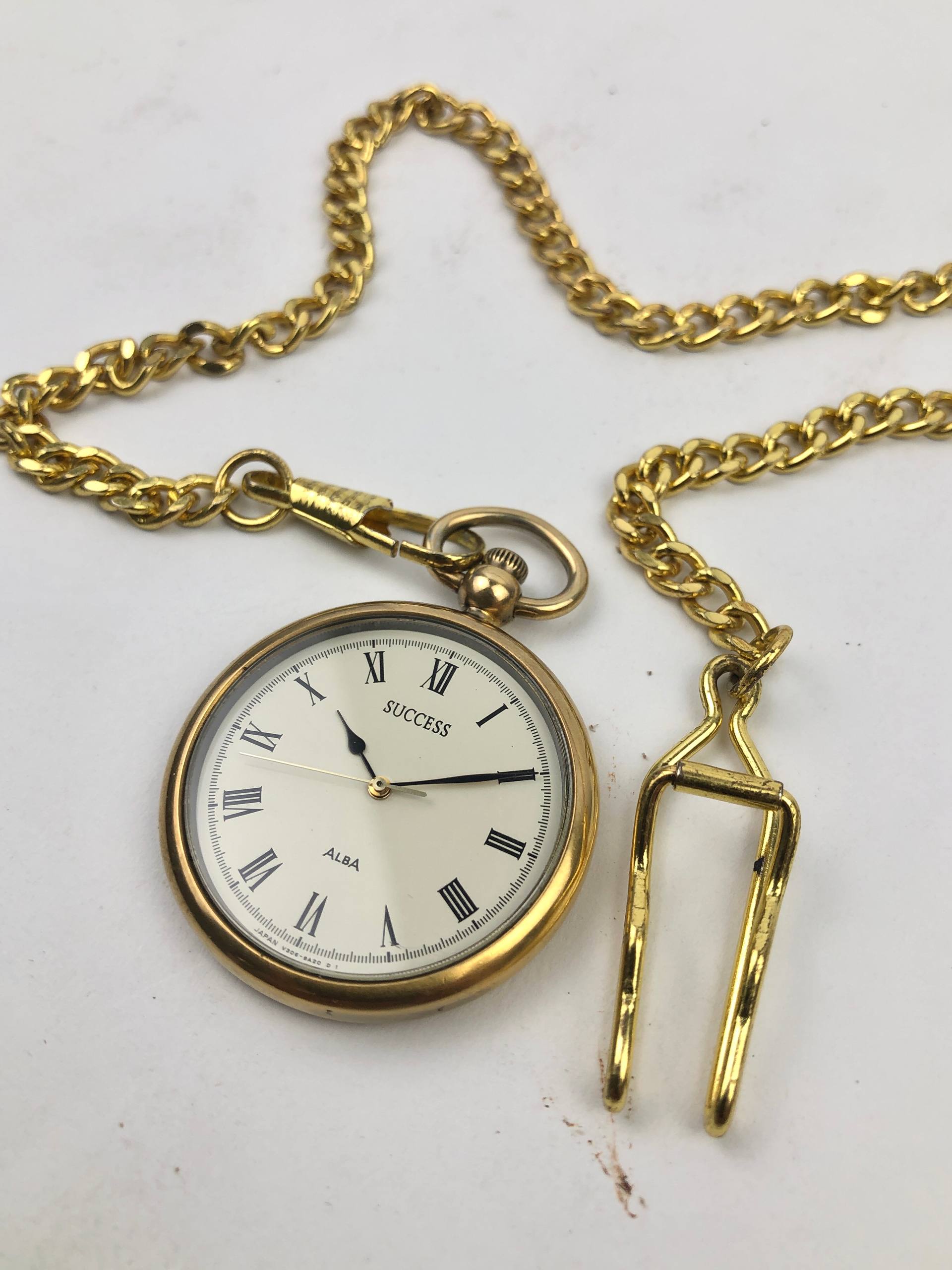 ALBA SUCCES ROMAN DIAL KLASIK QUARTZ - Gambar 3