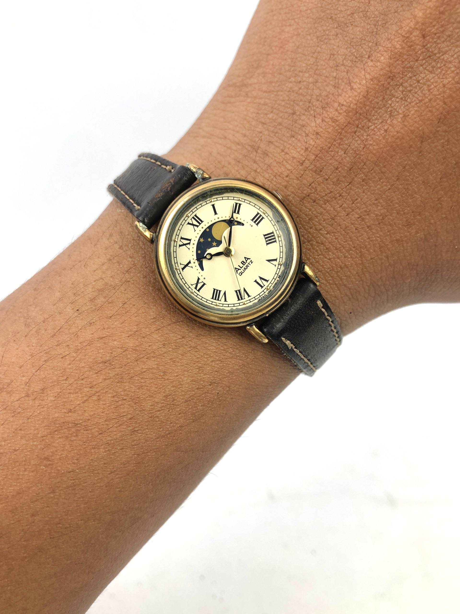 ALBA ANALOG MOONPHASE ROMAN DIAL LADIES