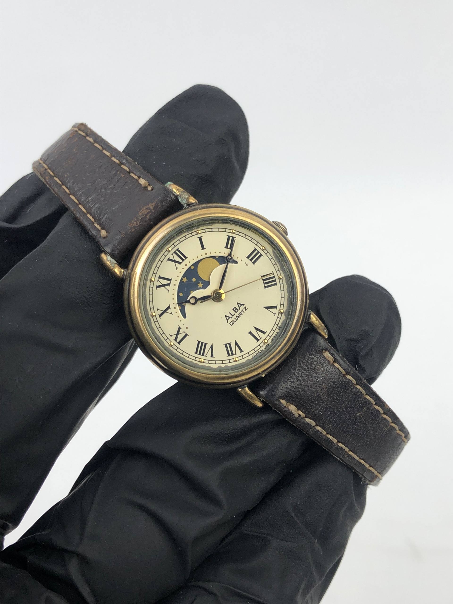 ALBA ANALOG MOONPHASE ROMAN DIAL LADIES - Gambar 4