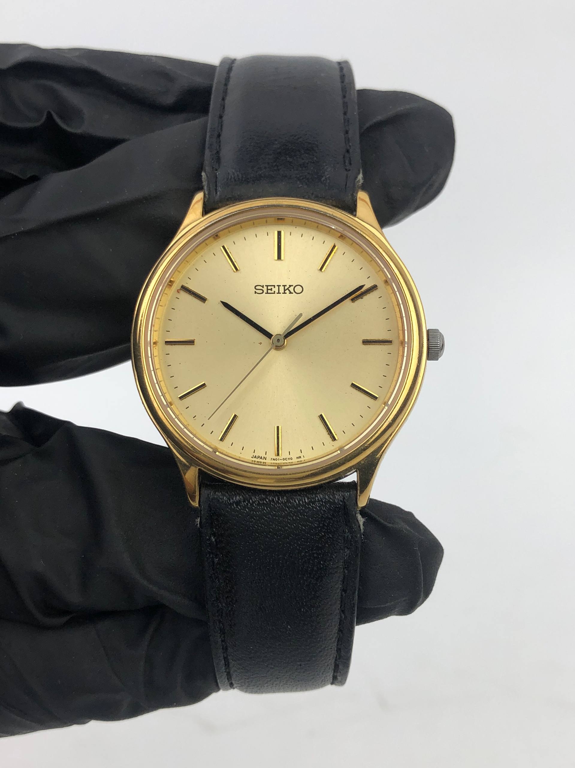 SEIKO 7N01-0BD0 FULL GOLD DRESSWATCH PRIA QUARTZ - Gambar 3