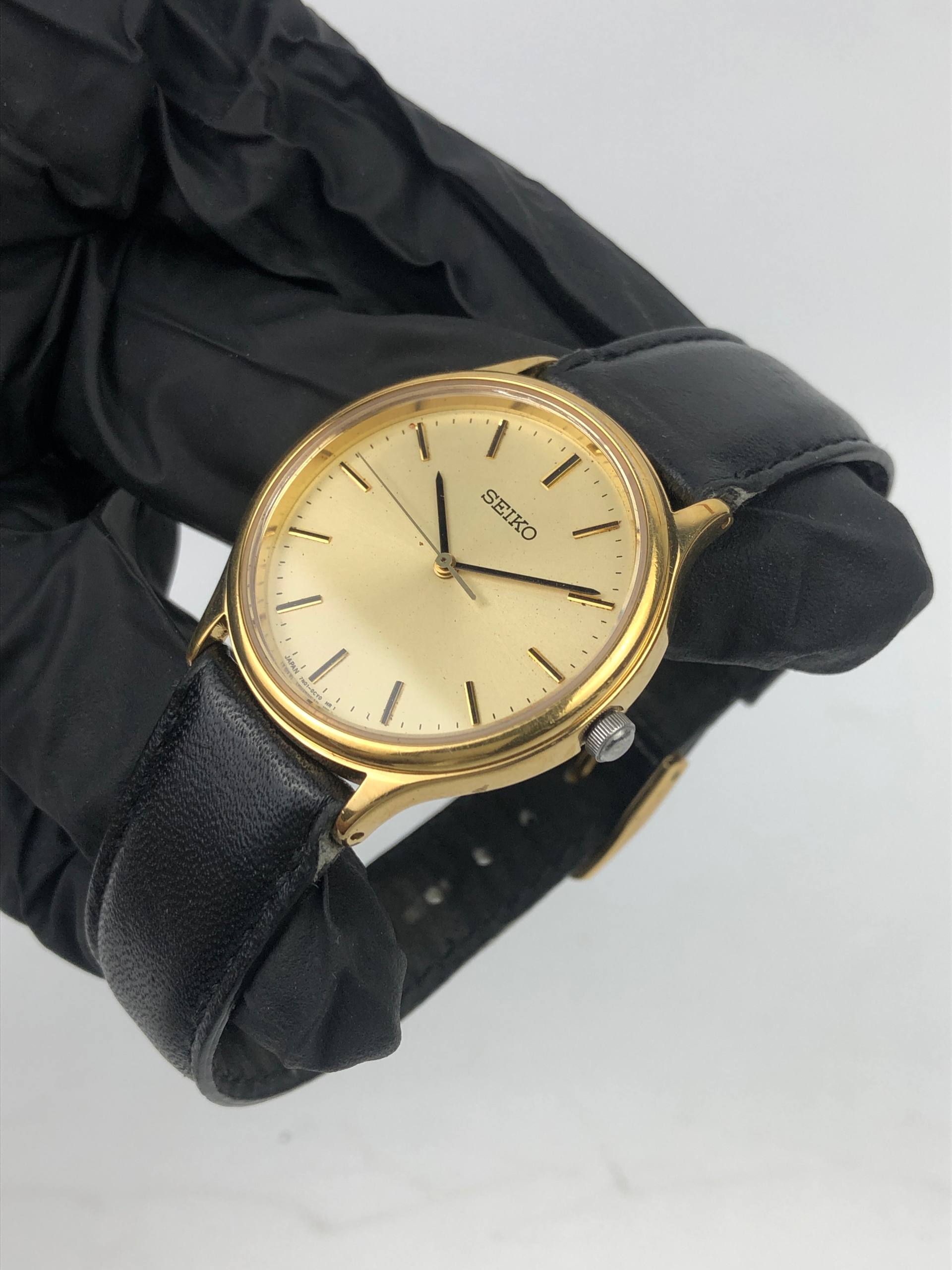 SEIKO 7N01-0BD0 FULL GOLD DRESSWATCH PRIA QUARTZ - Gambar 2