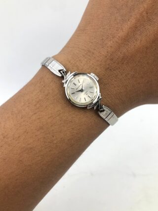 SEIKO SOLAR 10-0570 BANGLE BEAUTIFUL