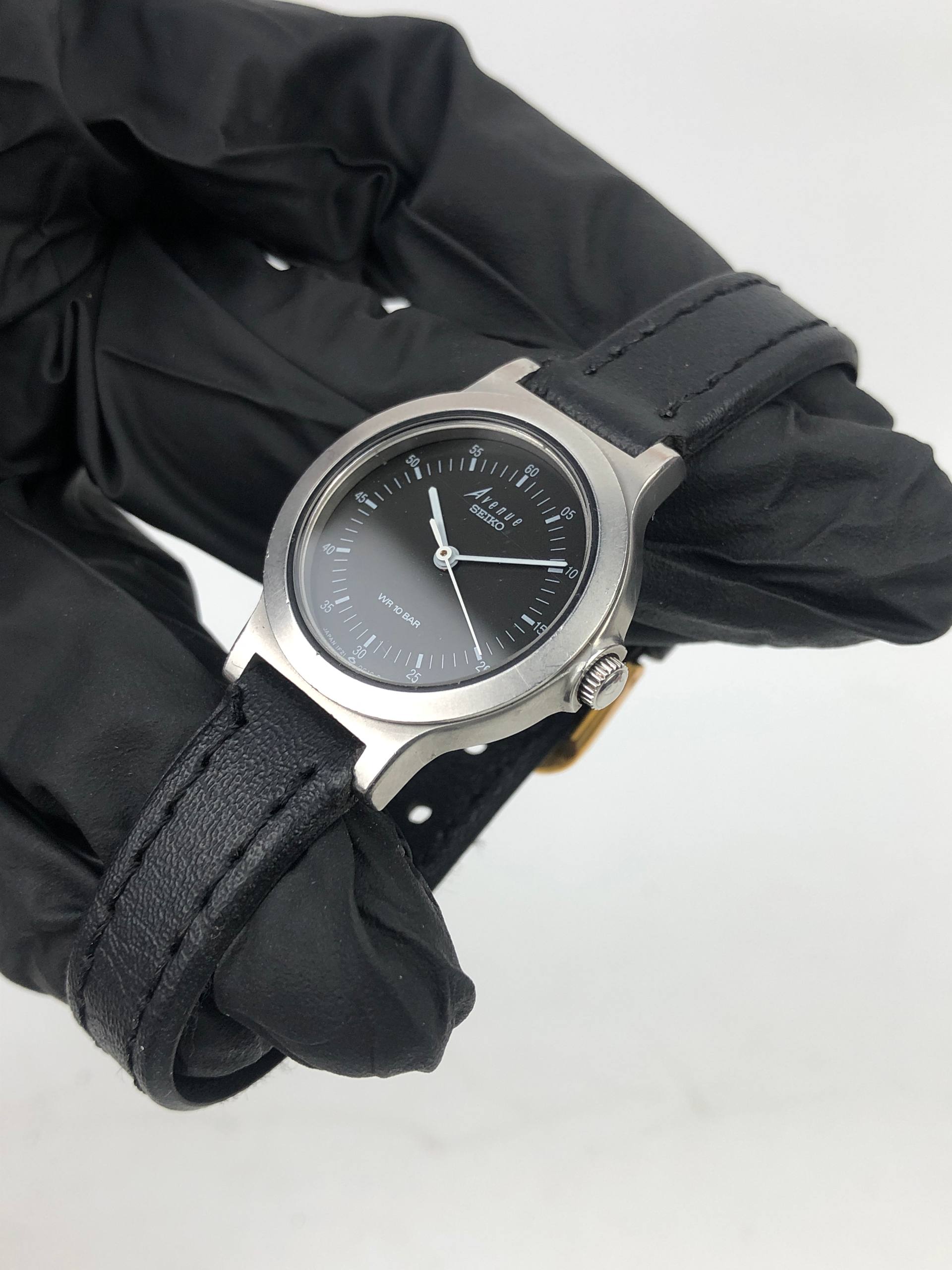 SEIKO 1F21-0B10 QUARTZ BLACK DIAL - Gambar 4