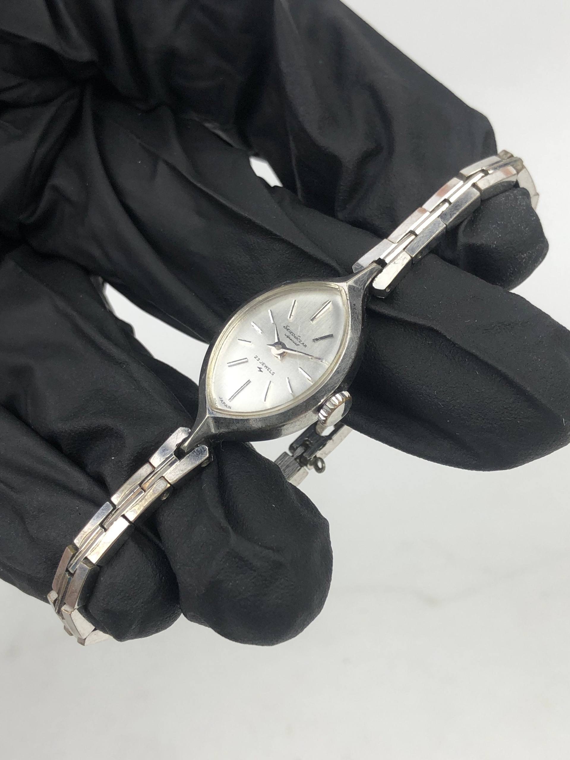 SEIKO 1040-7040 SOLAR BANGLE VINTAGE MANUAL - Gambar 3
