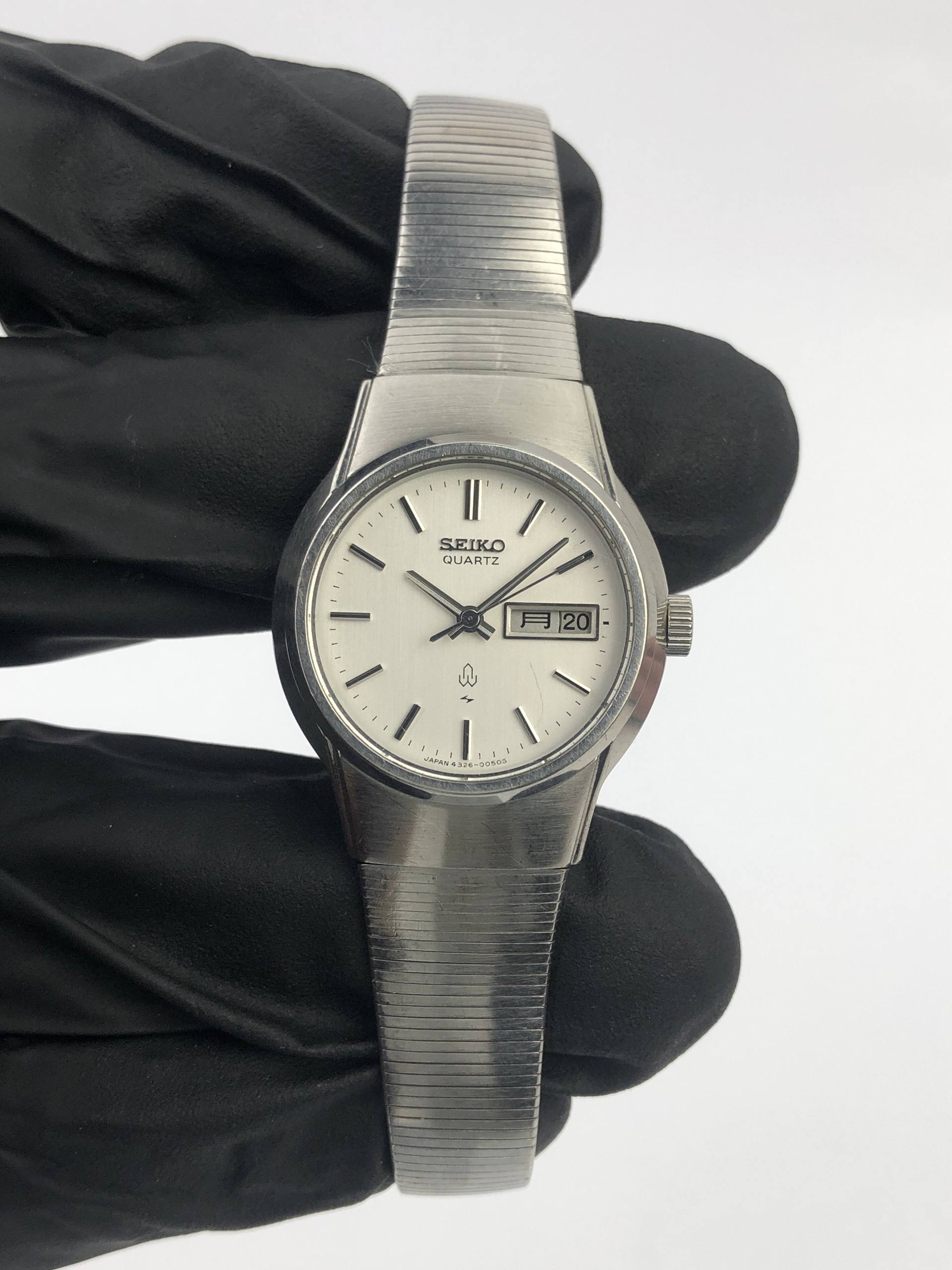 SEIKO 4326-0050 ANALOG QUARTZ DAYDATE LADY FULL ORIGINAL - Gambar 2
