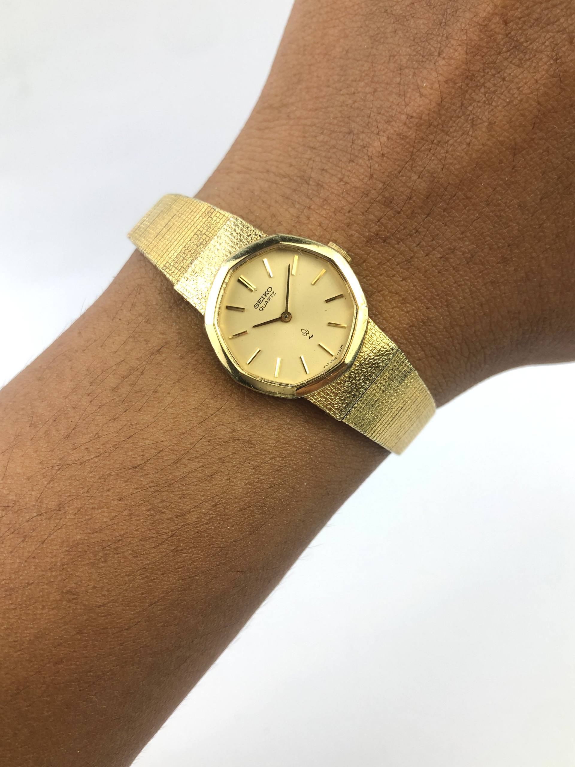 SEIKO 16-5890 MULTIGONAL BEZEL GOLD CASE ALL ORIGINAL