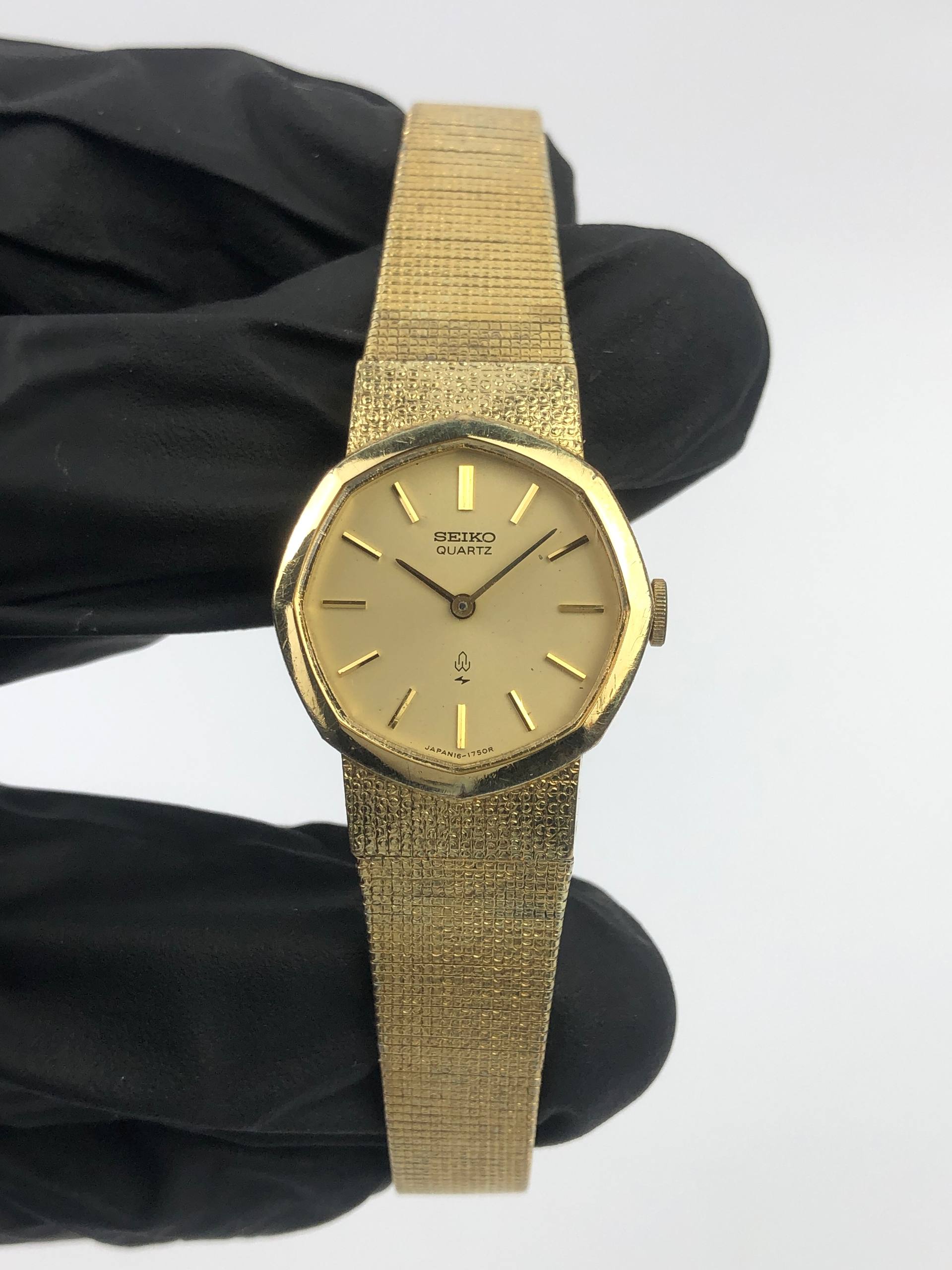 SEIKO 16-5890 MULTIGONAL BEZEL GOLD CASE ALL ORIGINAL - Gambar 2