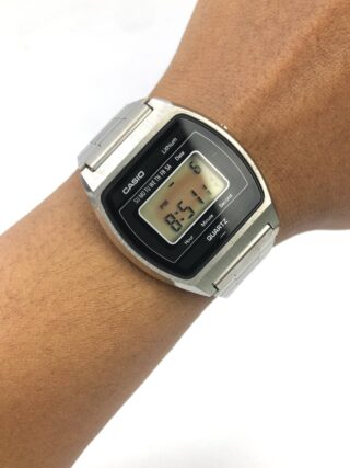 CASIO B812 RETRO DIGITAL ALL ORIGINAL