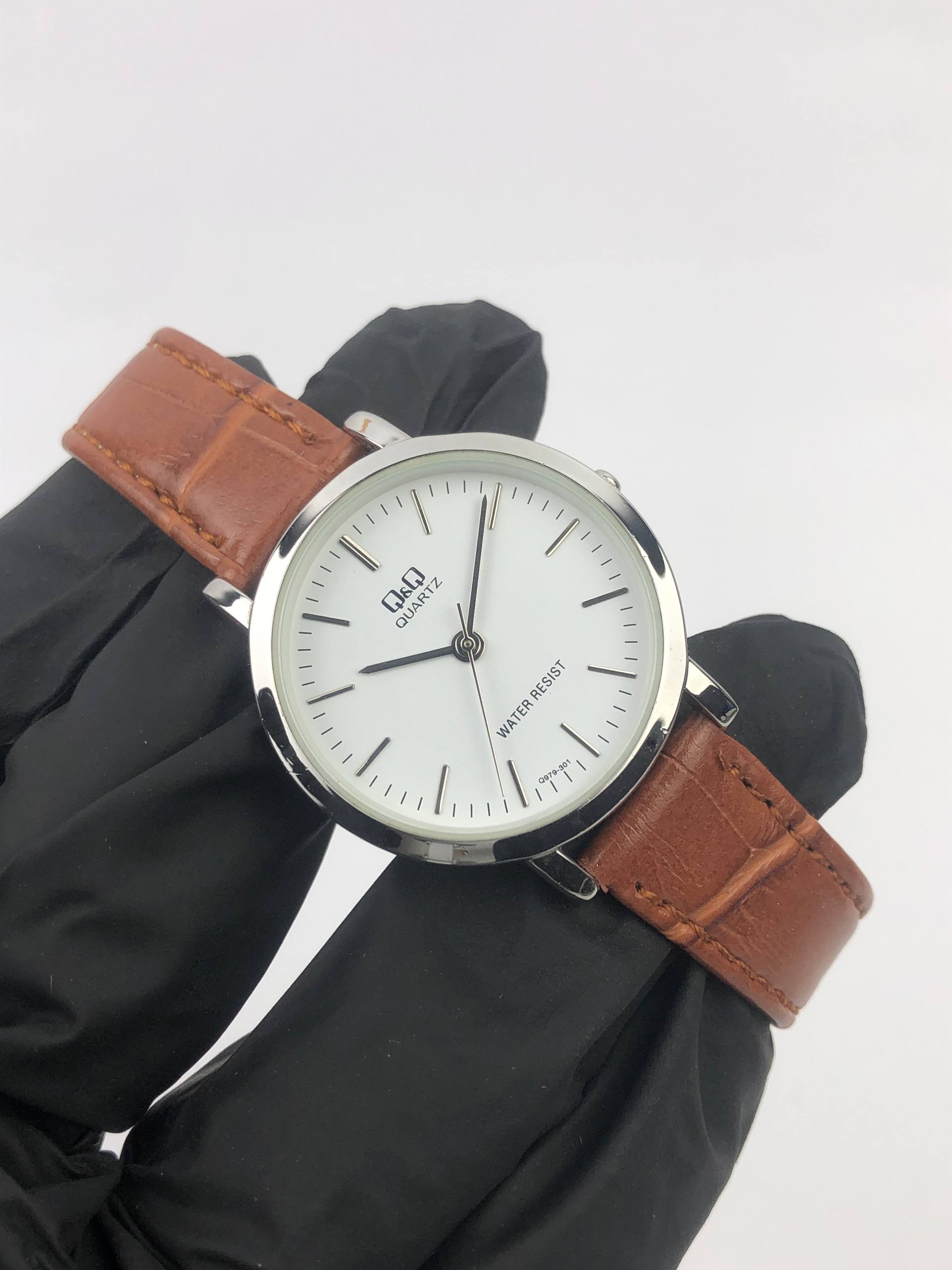 Q&Q JAPAN ANALOG QUARTZ MIDSIZE - Gambar 4