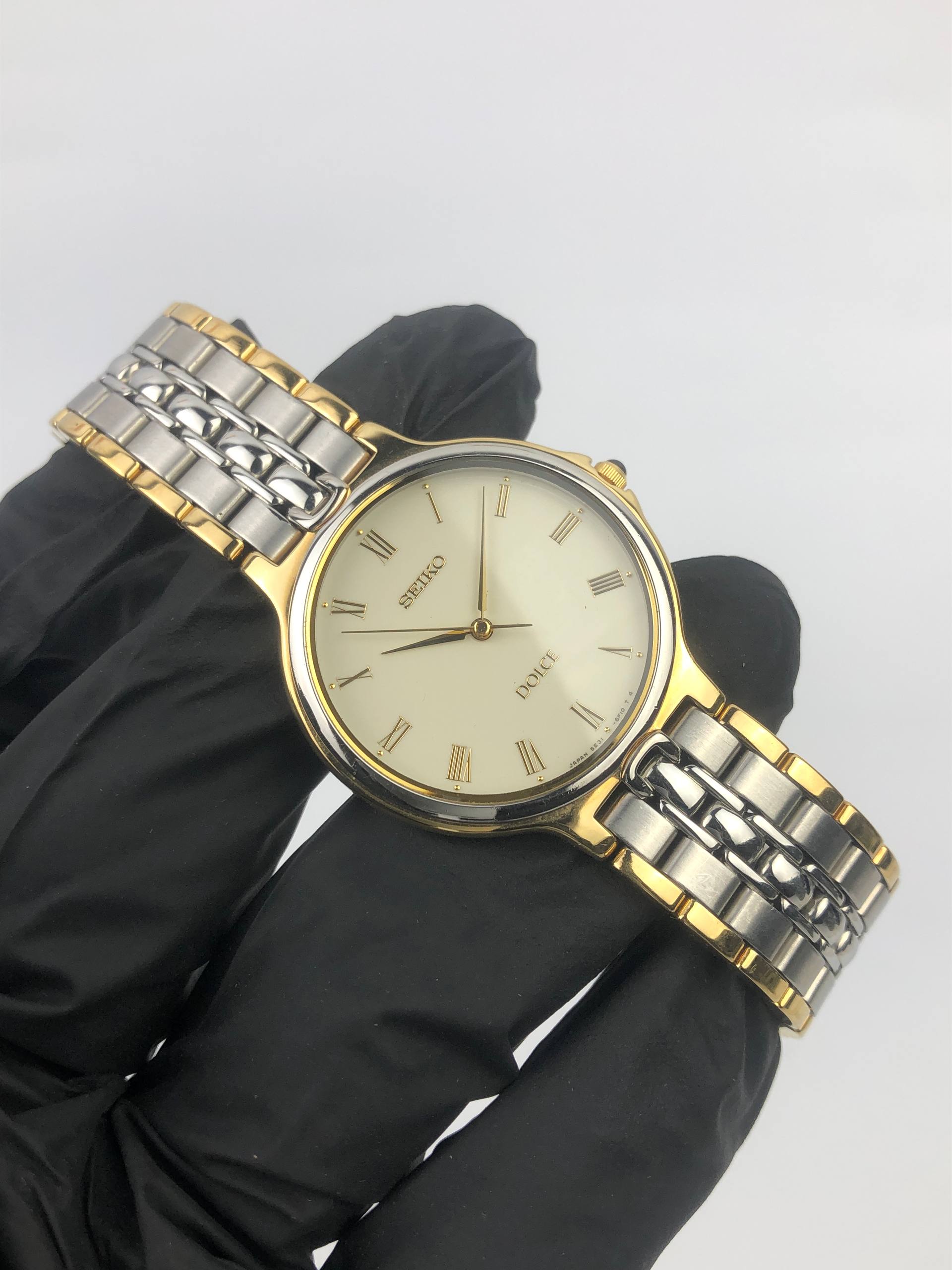 SEIKO DOLCE 5E31-6E60 ROMAN DIAL TWOTONE CASE - Gambar 4