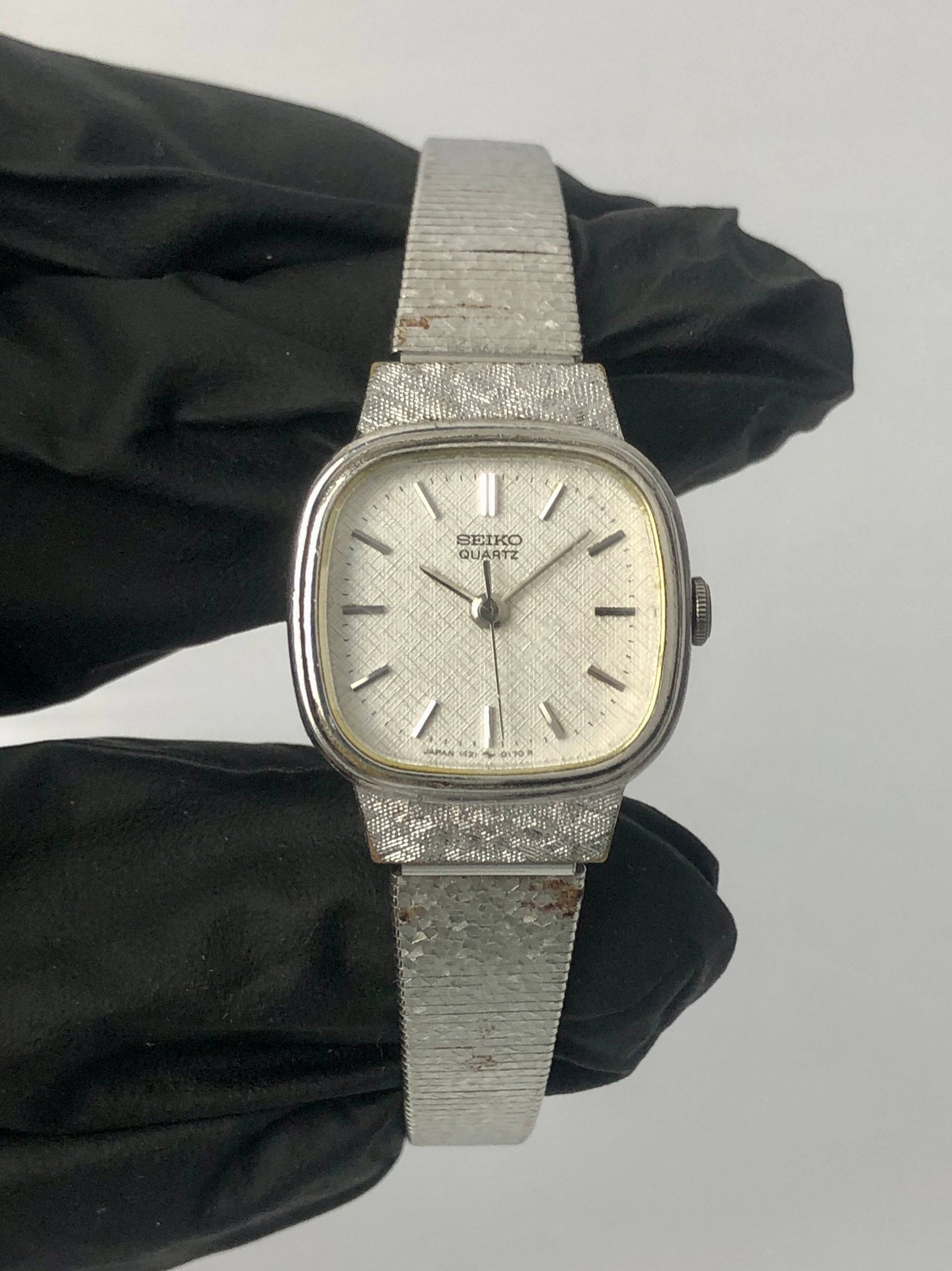 SEIKO 1421-5090 QUARTZ TEXTURE LINEN DIAL PALADIUM - Gambar 2