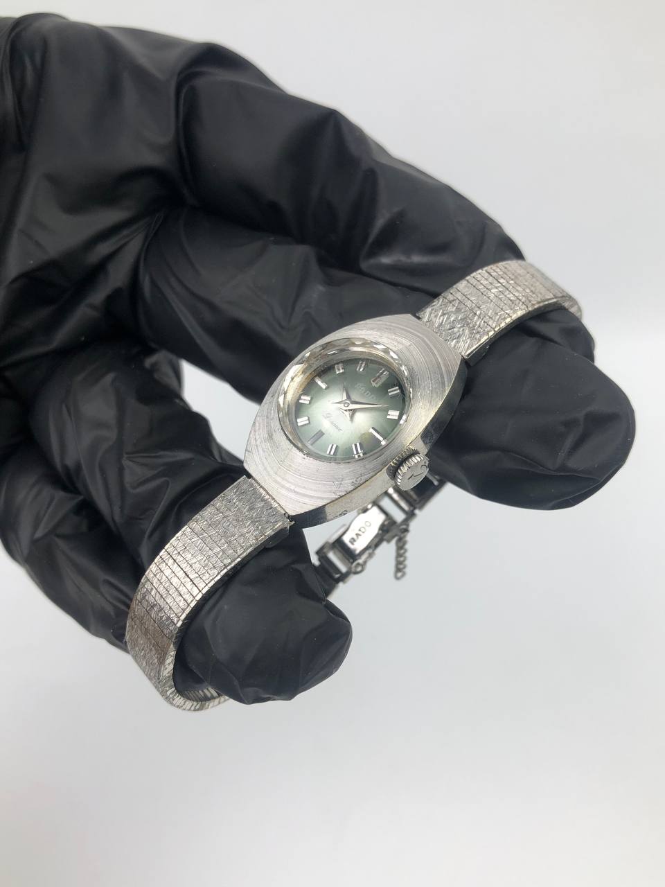 RADO FLORENCE GREEN SUNBURST DIAL OVAL LADIES DRESS WATCH - Gambar 3