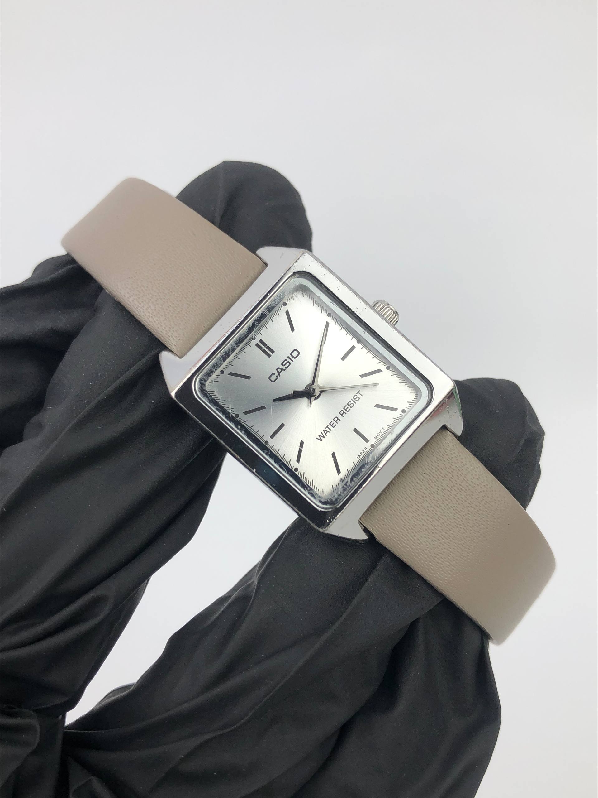 CASIO QUARTZ SILVER SUNBURST DIAL RECTANGULAR - Gambar 4