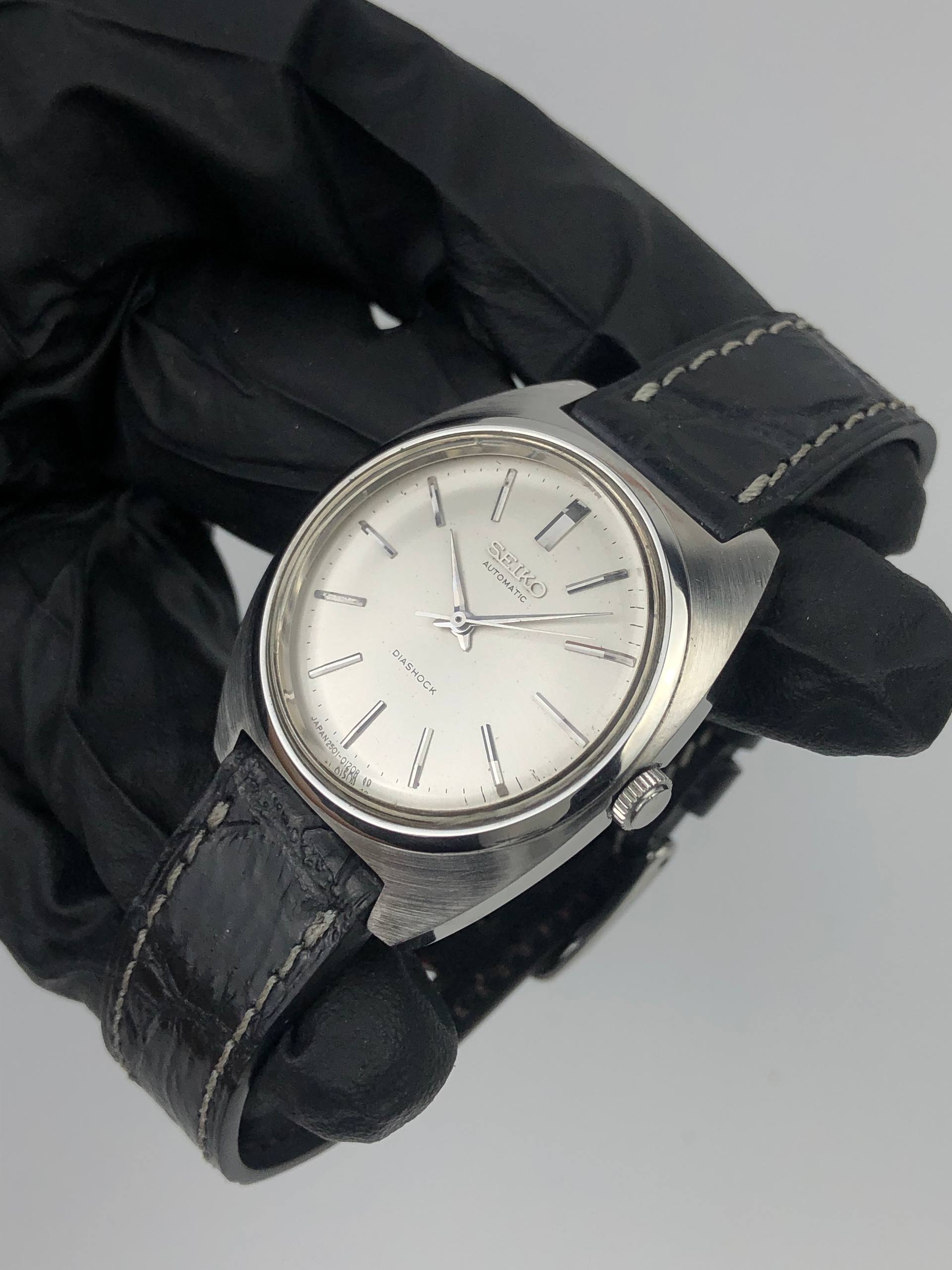 SEIKO AUTOMATIC 2501-0060 SILVER SUNRAY DIAL TURTLE CASE VINTAGE JAPAN - Gambar 3