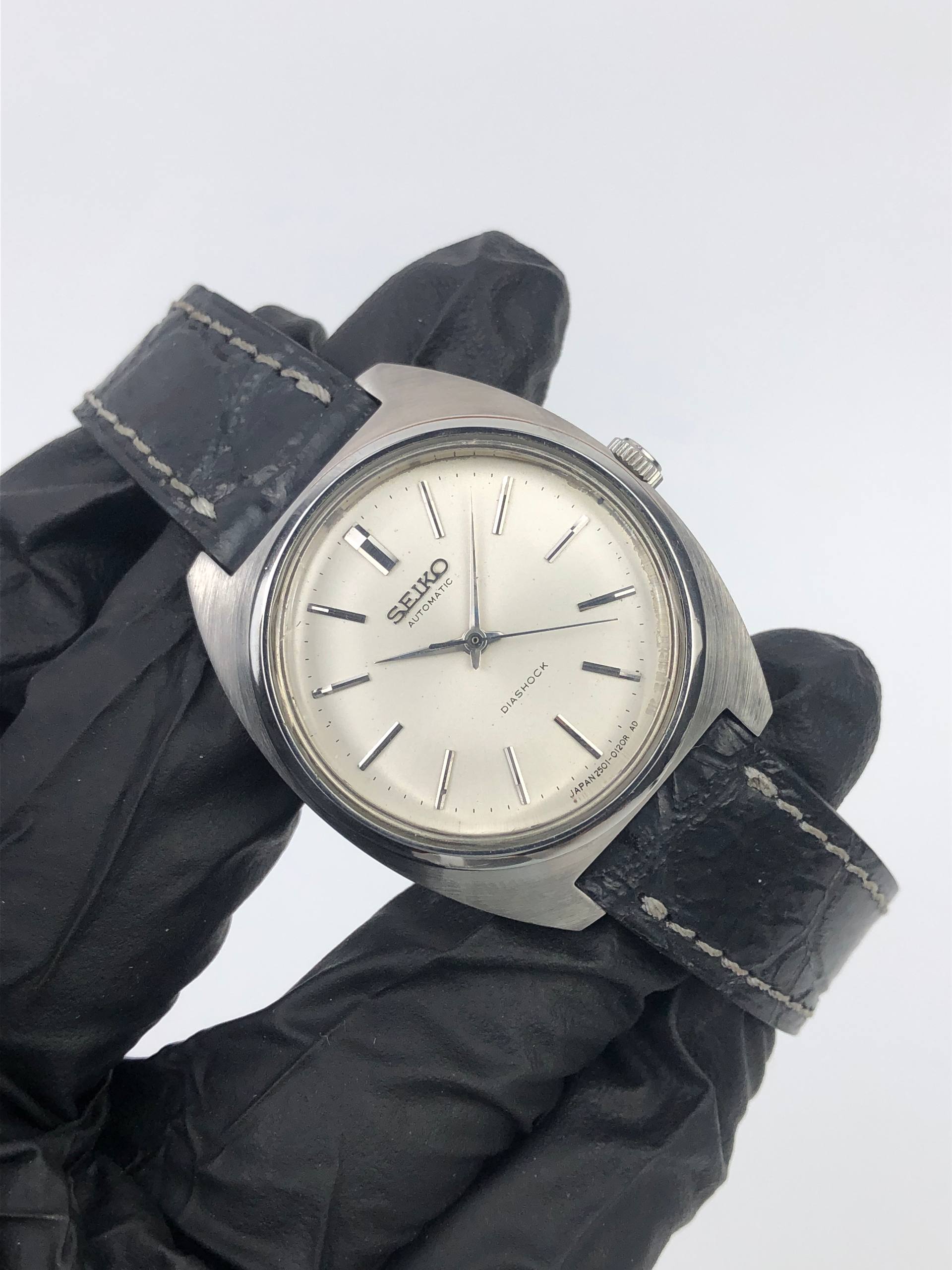 SEIKO AUTOMATIC 2501-0060 SILVER SUNRAY DIAL TURTLE CASE VINTAGE JAPAN - Gambar 4