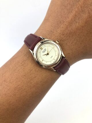 ALBA SUCCESS VINTAGE JAPAN QUARTZ V701-6080 IVORY DIAL ORIGINAL WATCH