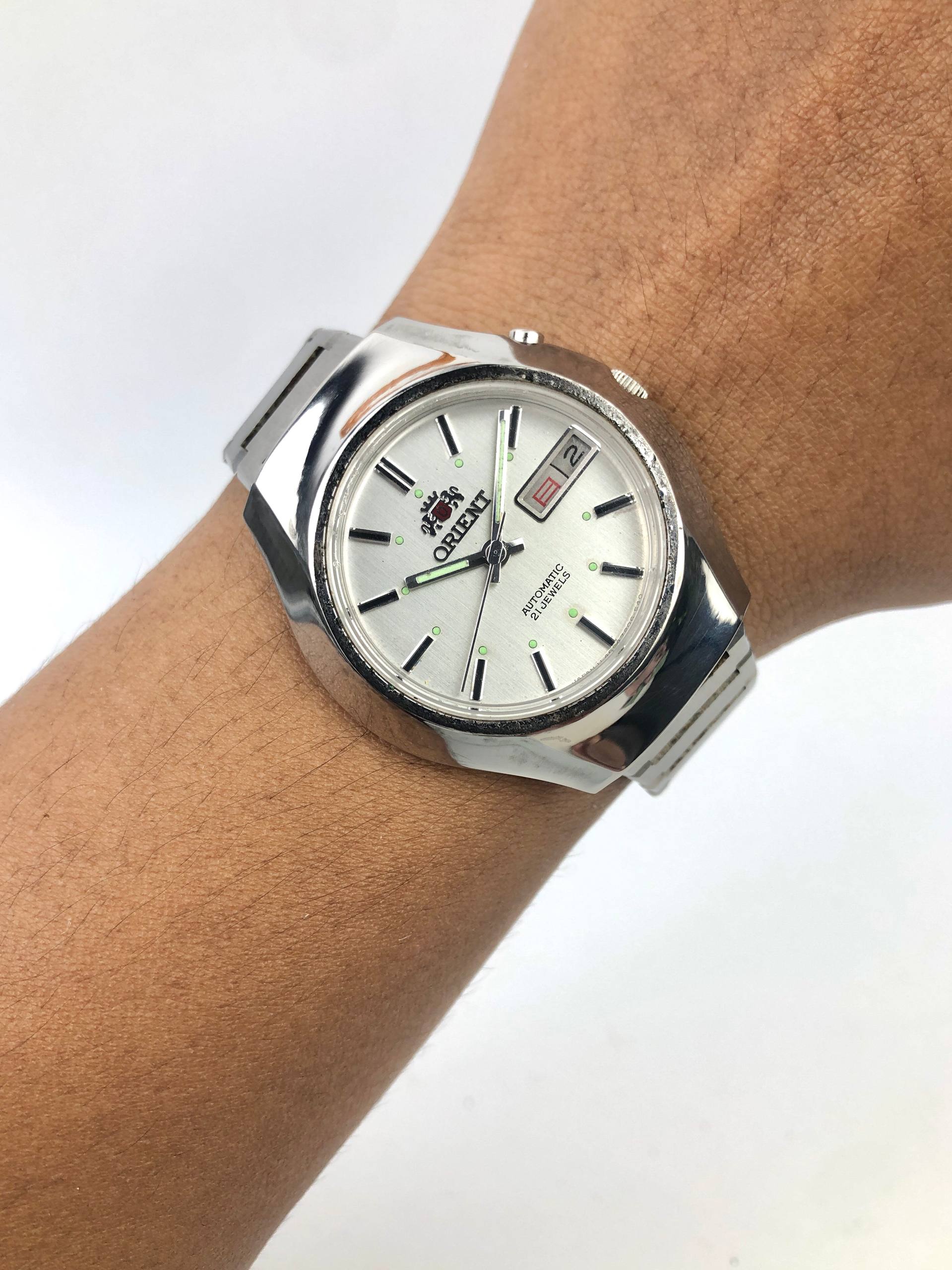 ORIENT AUTOMATIC 21 JEWELS HA69134-6A ORIGINAL SILVER DIAL VINTAGE JAPAN MEN’S WATCH