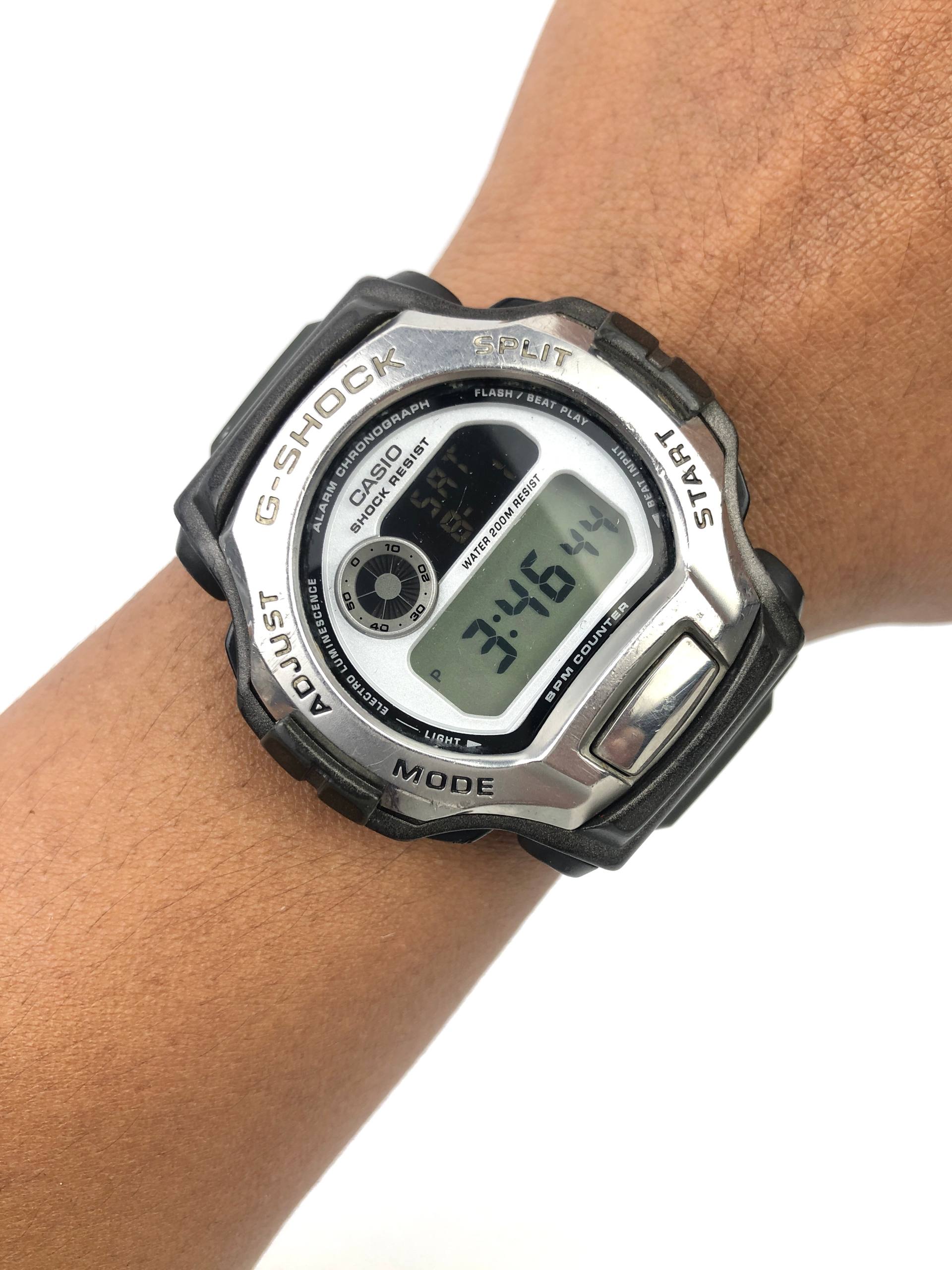 VINTAGE G-SHOCK DWM-101 DIGITAL ORIGINAL 200M SHOCK RESIST WATCH