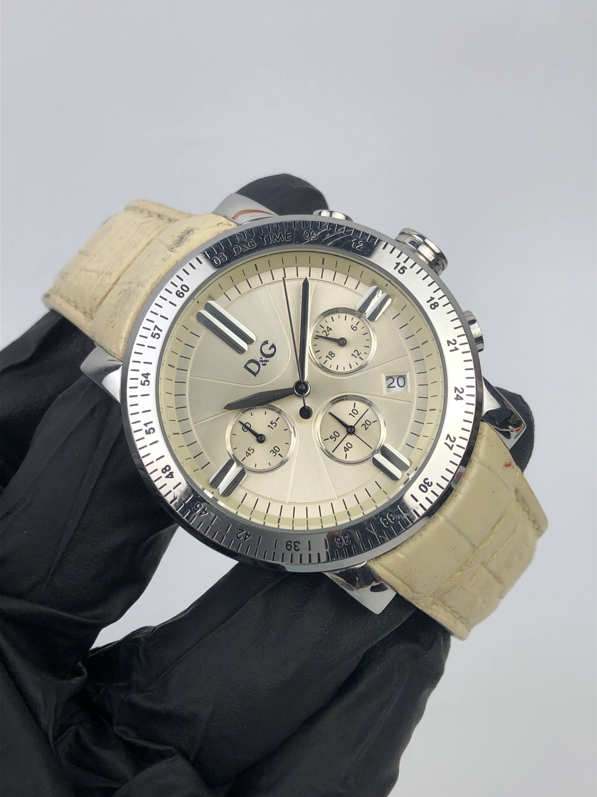 D&G CHRONOGRAPH QUARTZ CHAMPAGNE DIAL STAINLESS STEEL ORIGINAL - Gambar 4