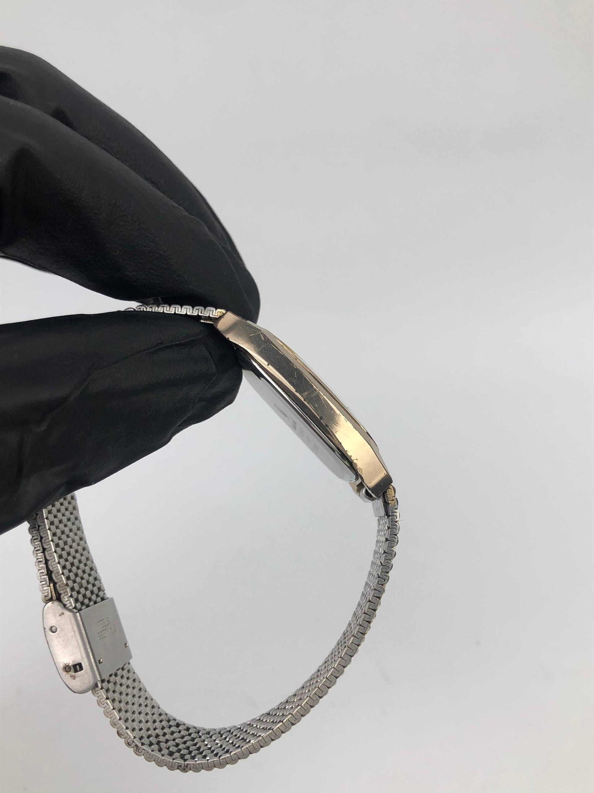 GIANNI ACCORDI GA QUARTZ GUILLOCHE CHAMPAGNE DIAL INTEGRATED MESH BRACELET - Gambar 6