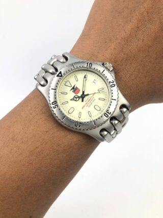 ELGIN USA SPORTS MOST VALUABLE PLAYER 200M QUARTZ DIVER ORIGINAL STAINLESS STEEL VINTAGE WATCH