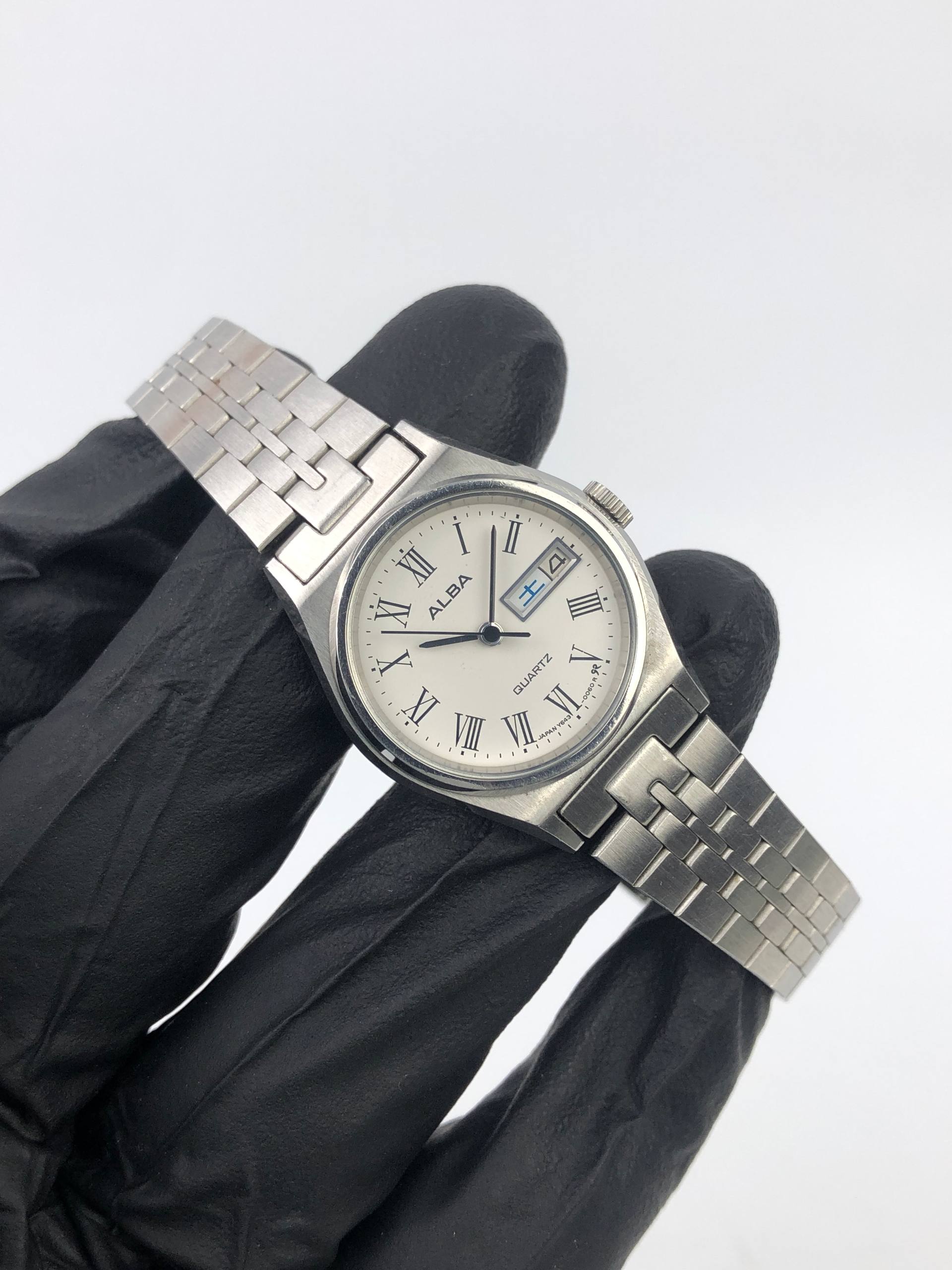 ALBA V643-0040 LADIES QUARTZ DAY DATE WHITE ROMAN DIAL ORIGINAL JAPAN - Gambar 4