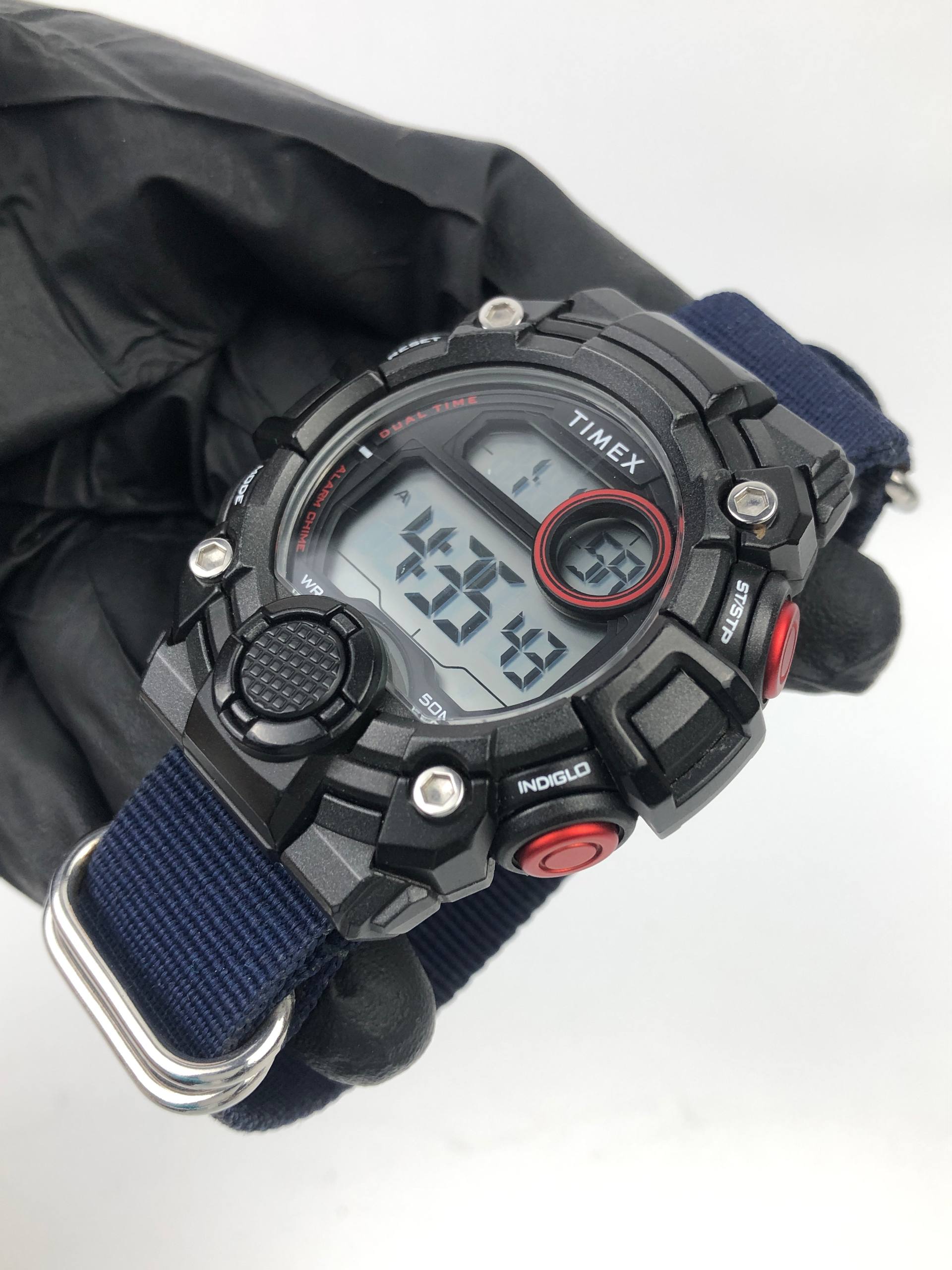TIMEX TWSM27600 DIGITAL SPORT WATCH 50M WR INDIGLO BLACK RED - Gambar 3