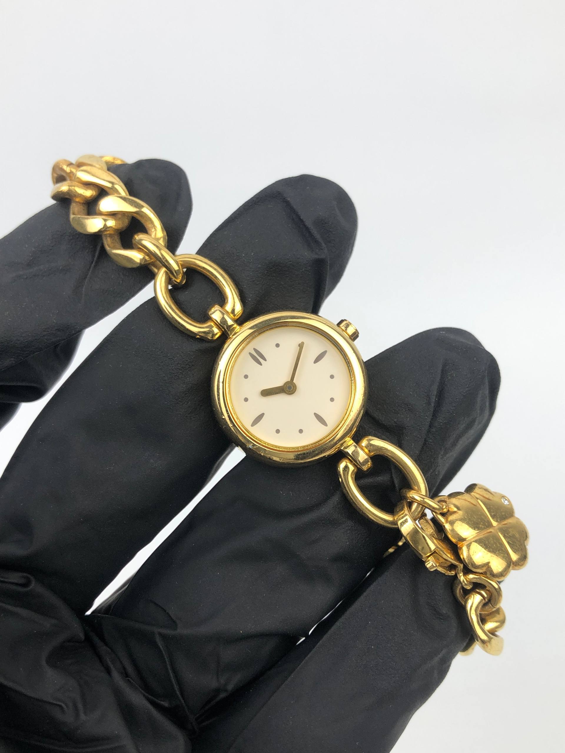 NOEVIR CHARM BRACELET WATCH GOLD TONE LADIES JAPAN MOVEMENT VINTAGE - Gambar 4