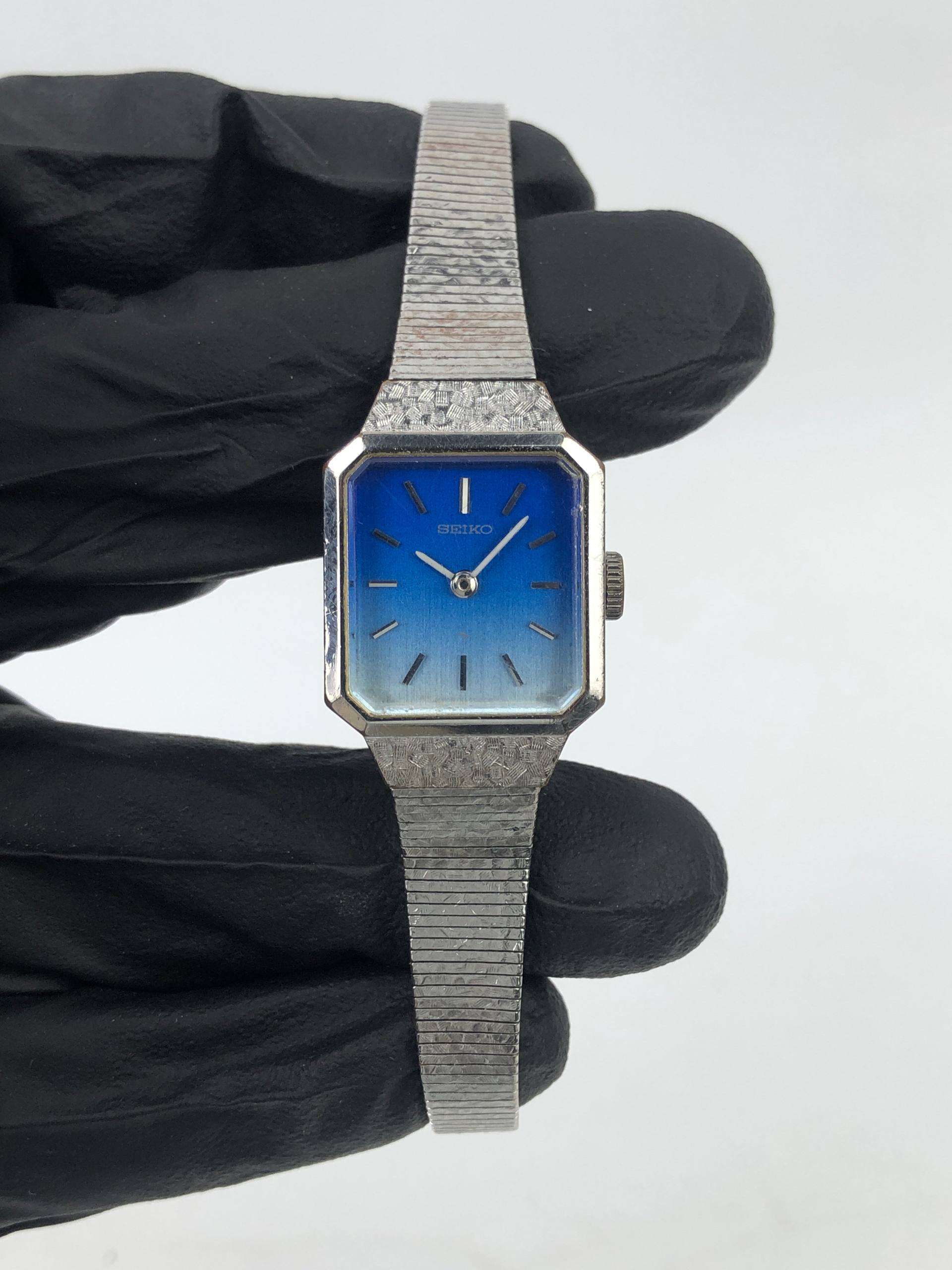 SEIKO LADIES SQUARE 11-4900 BLUE SUNBURST JAPAN - Gambar 2