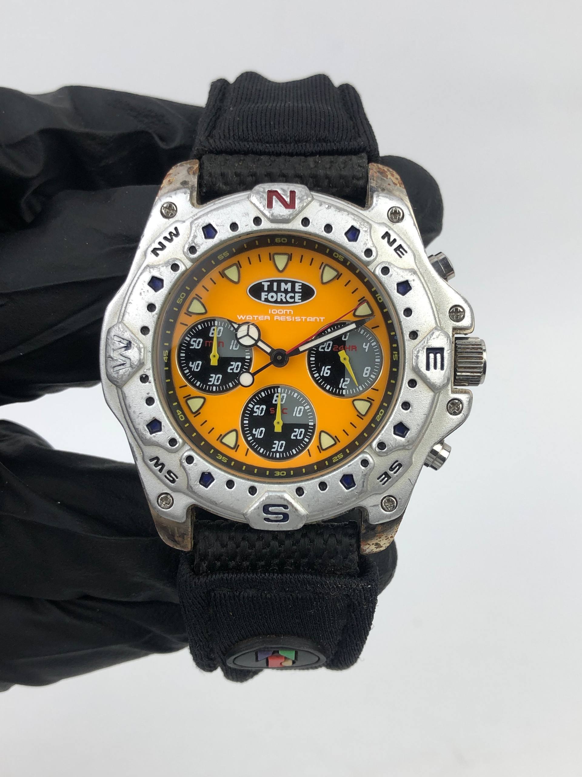 TIME FORCE CHRONOGRAPH ORANGE DIAL 100M QUARTZ 9001 - Gambar 2