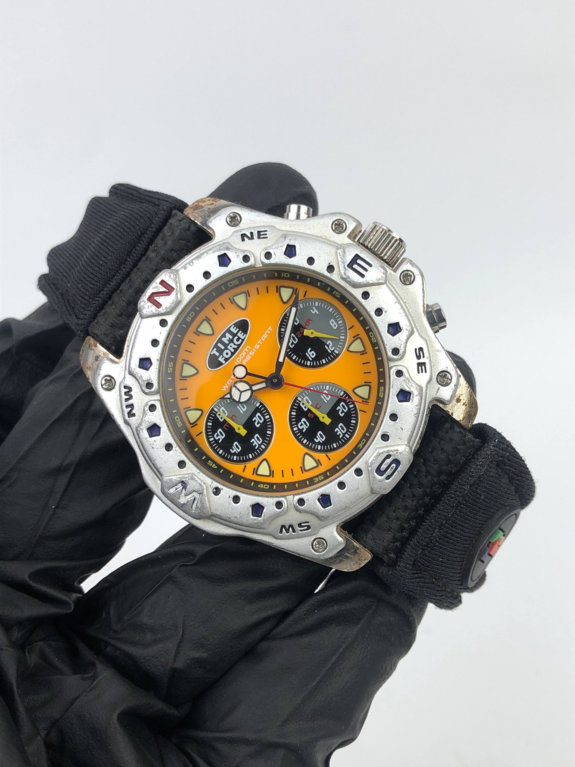 TIME FORCE CHRONOGRAPH ORANGE DIAL 100M QUARTZ 9001 - Gambar 4