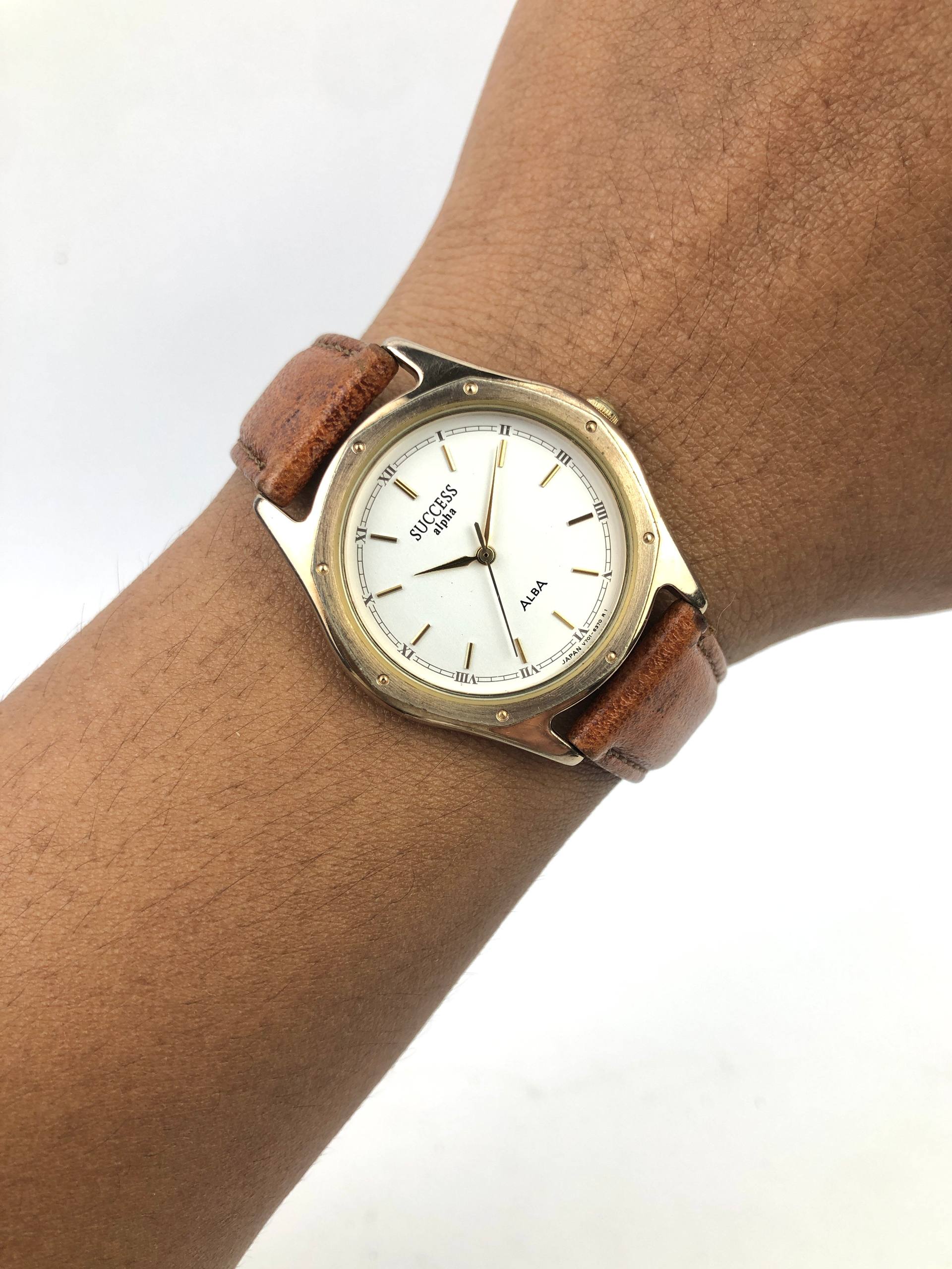 ALBA SUCCESS ALPHA Y170-6330 JAPAN QUARTZ WHITE DIAL DRESS WATCH
