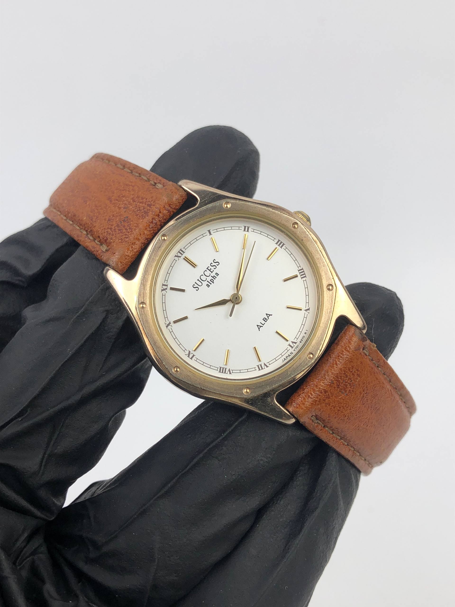 ALBA SUCCESS ALPHA Y170-6330 JAPAN QUARTZ WHITE DIAL DRESS WATCH - Gambar 4