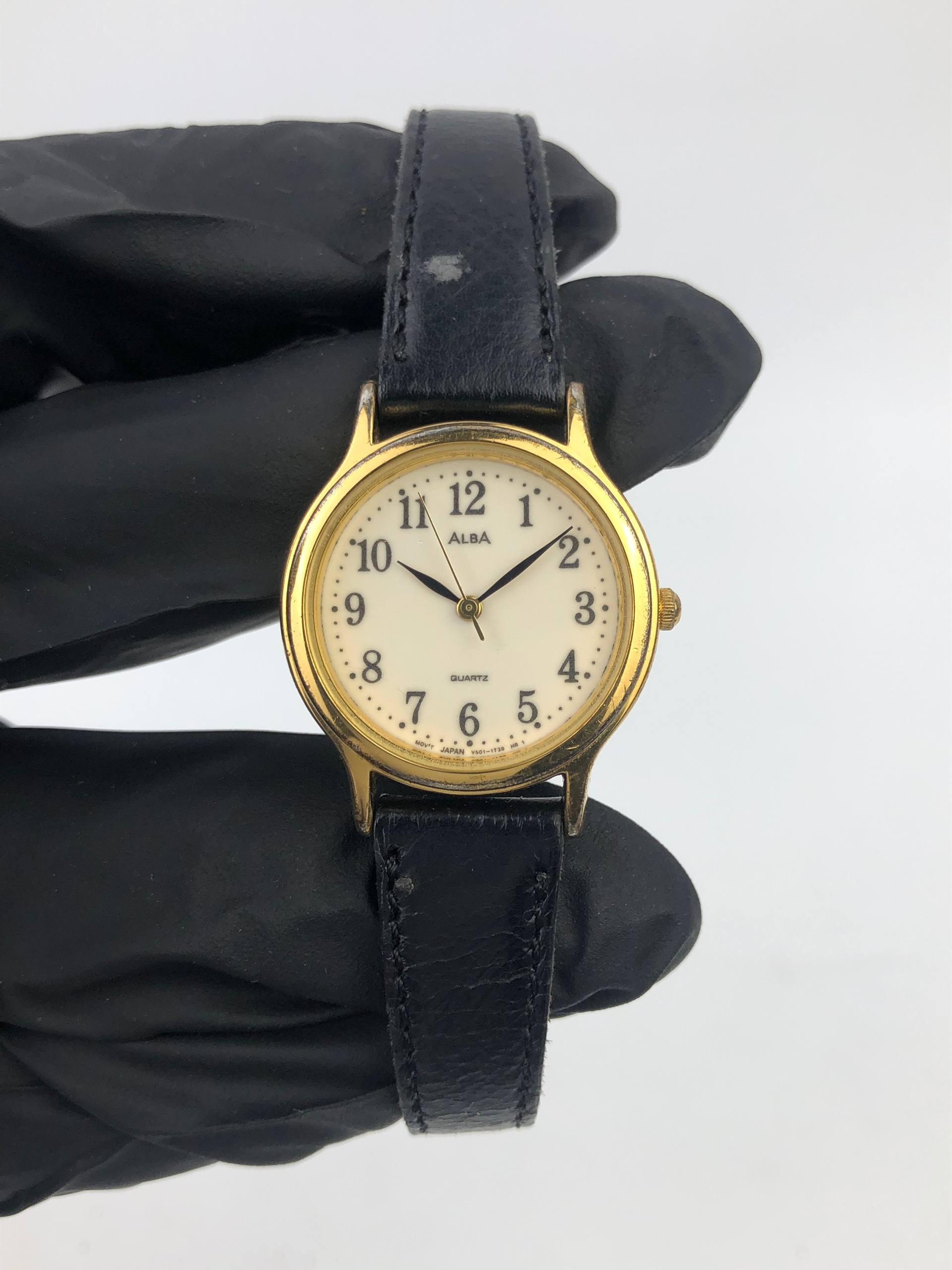 ALBA QUARTZ LADIES V501-6K00 CREAM DIAL GOLD CASE JAPAN MOVEMENT ORIGINAL - Gambar 2