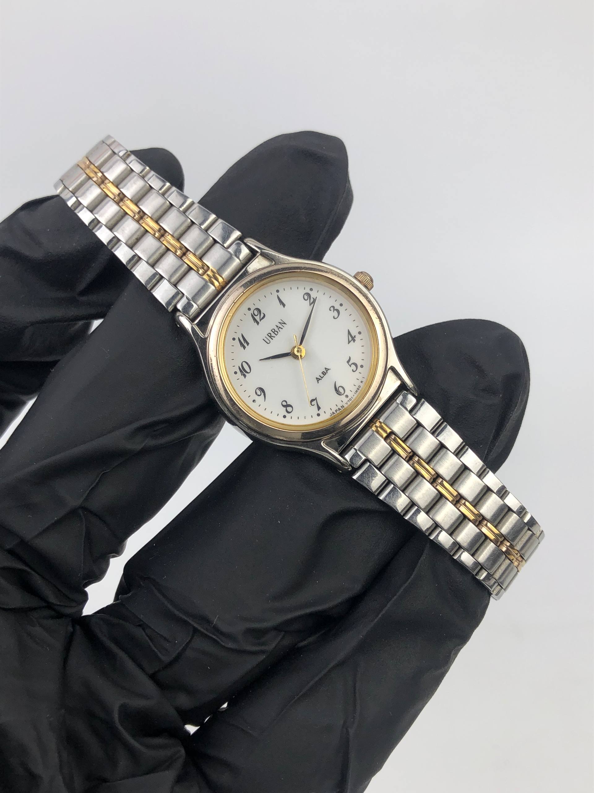 ALBA URBAN LADIES QUARTZ Y70-1690 WHITE DIAL TWO TONE JAPAN ORIGINAL - Gambar 4