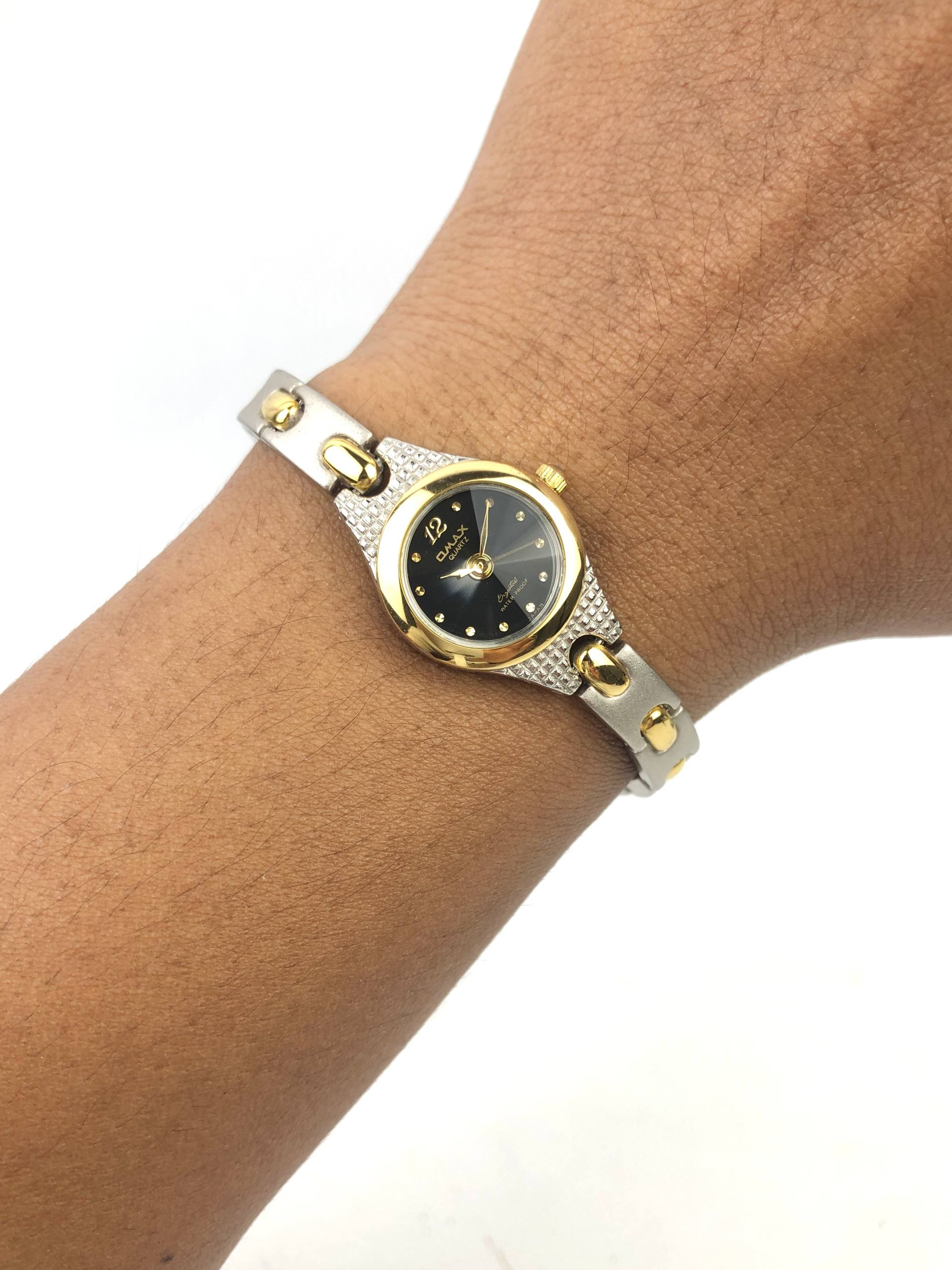 OMAX LADIES QUARTZ BLACK DIAL TWO TONE BRACELET JAPAN MOVEMENT ORIGINAL