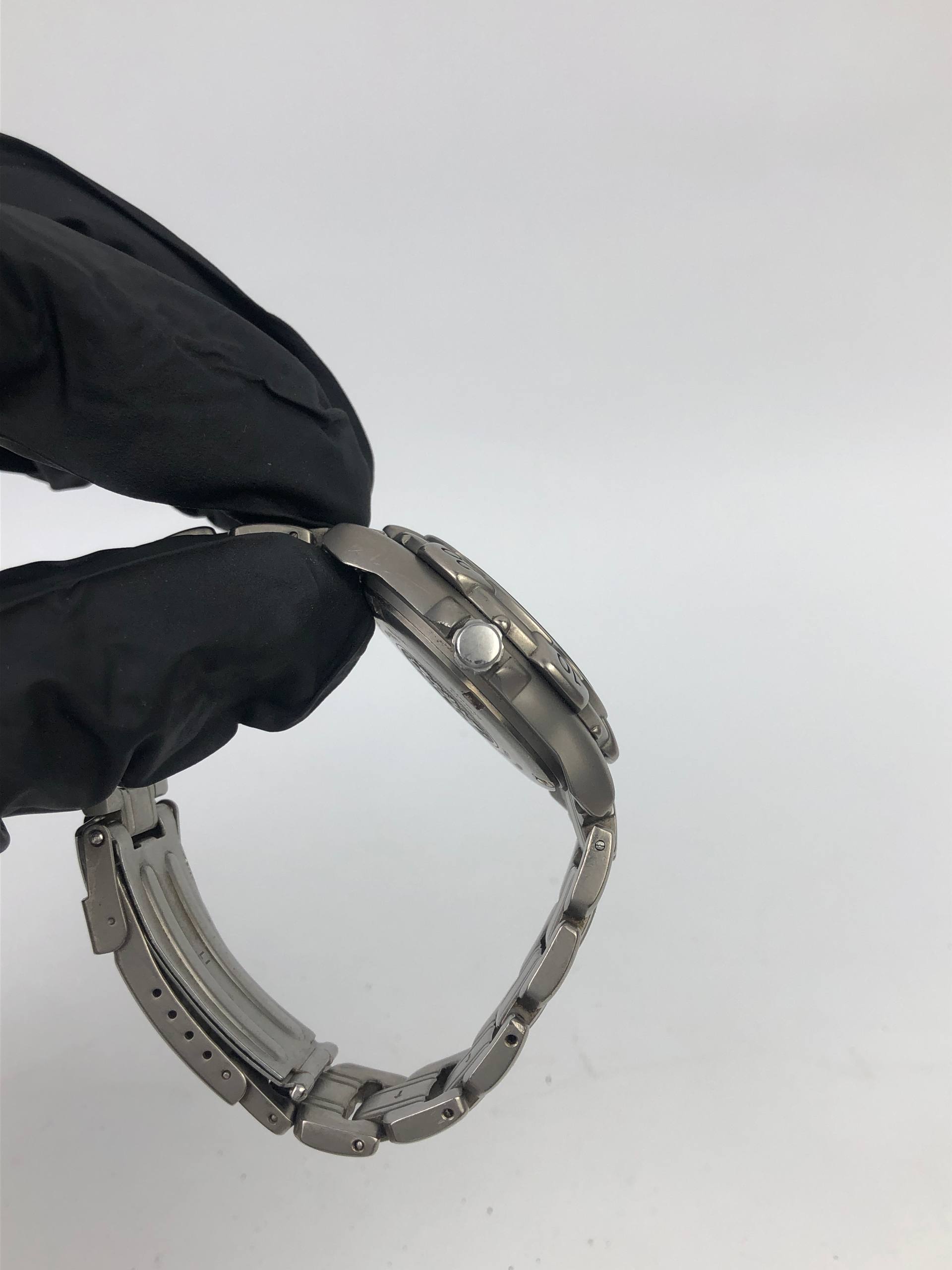 ELGIN TITANIUM SOLAR DRIVE 200M DIVER SILVER DIAL ORIGINAL TITANIUM JAPAN MOVEMENT - Gambar 5