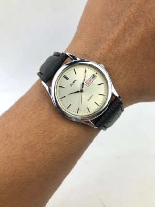 ALBA V143-6660 JAPAN QUARTZ DAY DATE CHAMPAGNE DIAL LEATHER WATCH