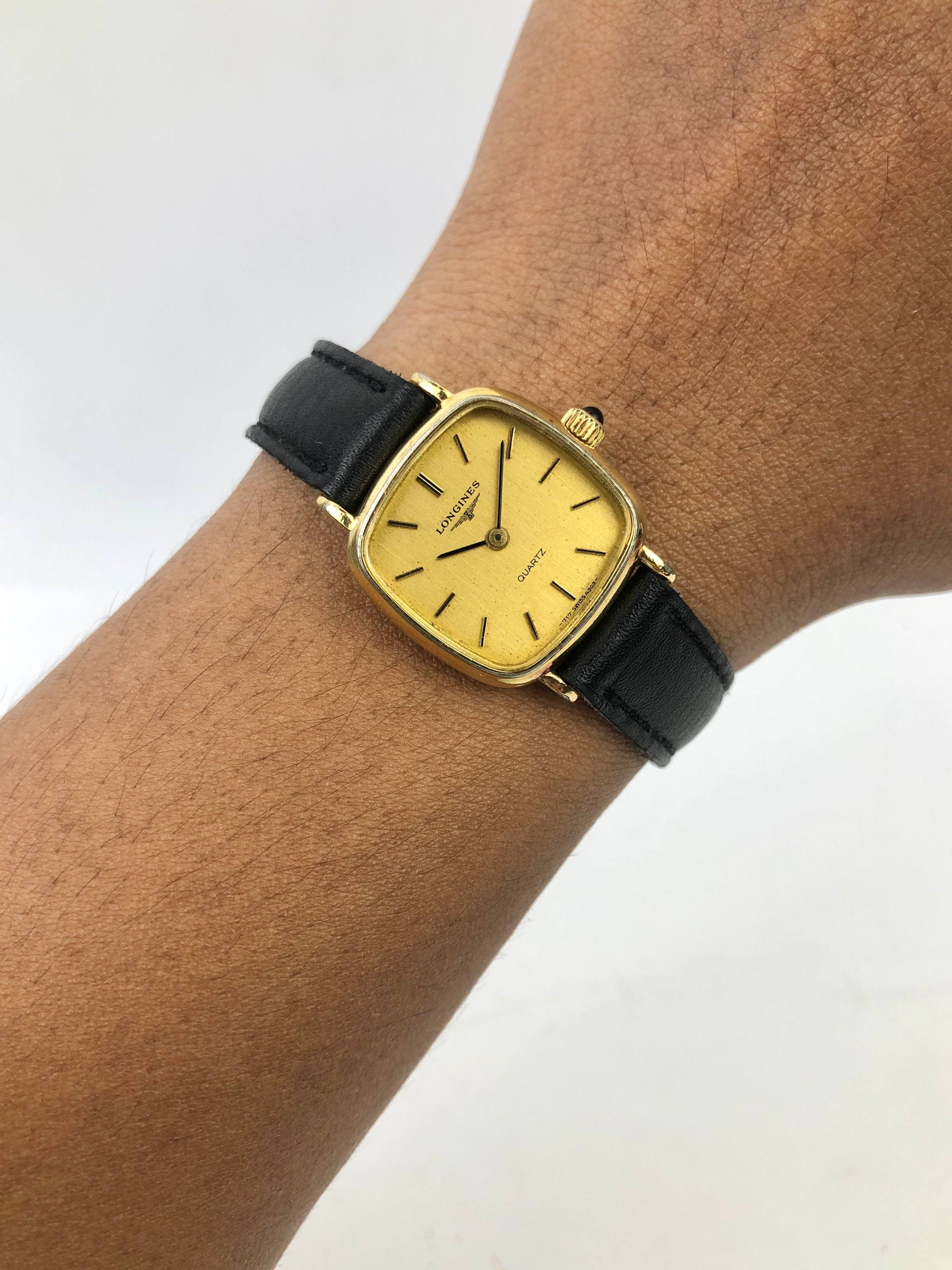 LONGINES L717.2 REF 4303 QUARTZ 7 JEWELS GOLD DIAL SWISS MADE 1980S