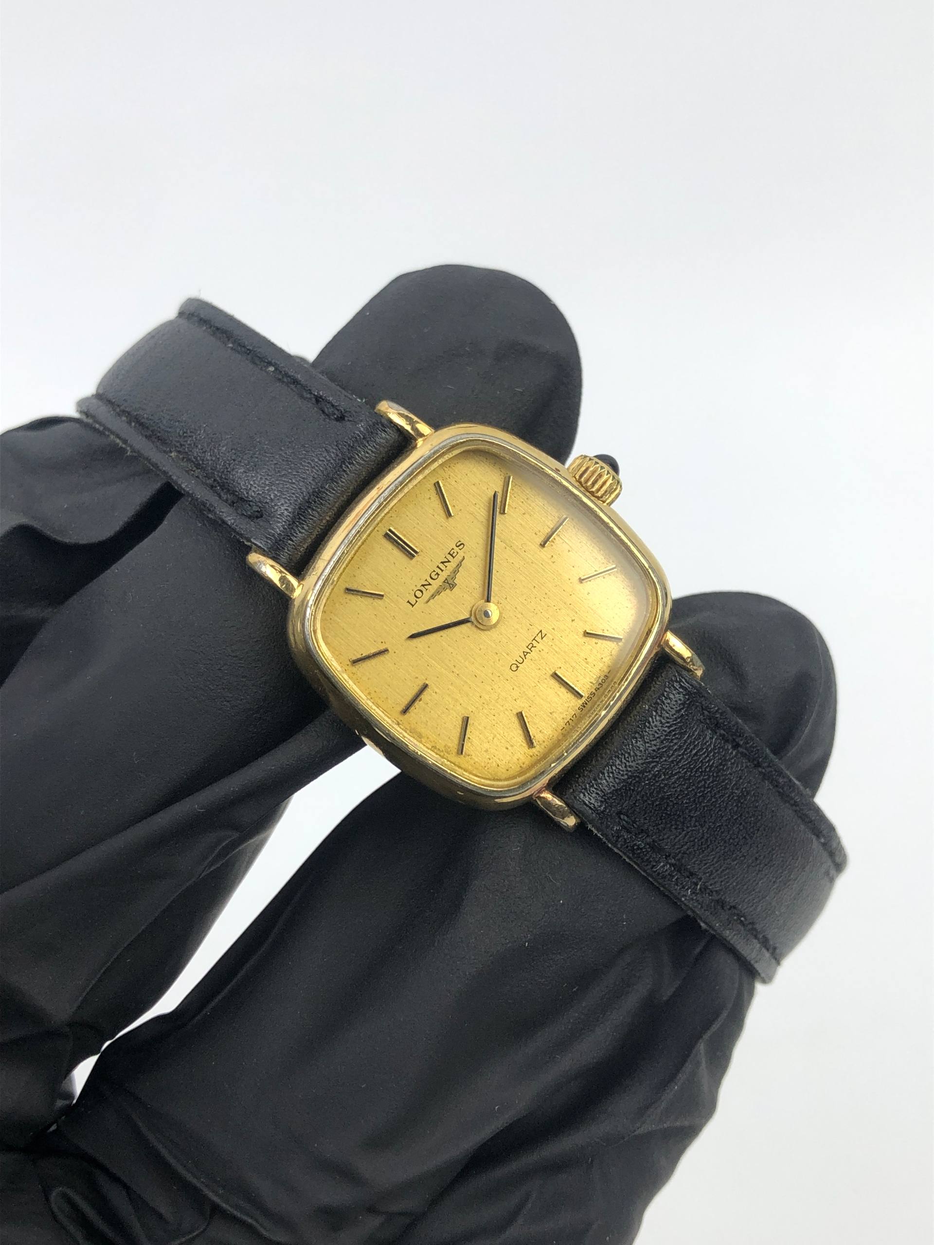 LONGINES L717.2 REF 4303 QUARTZ 7 JEWELS GOLD DIAL SWISS MADE 1980S - Gambar 4