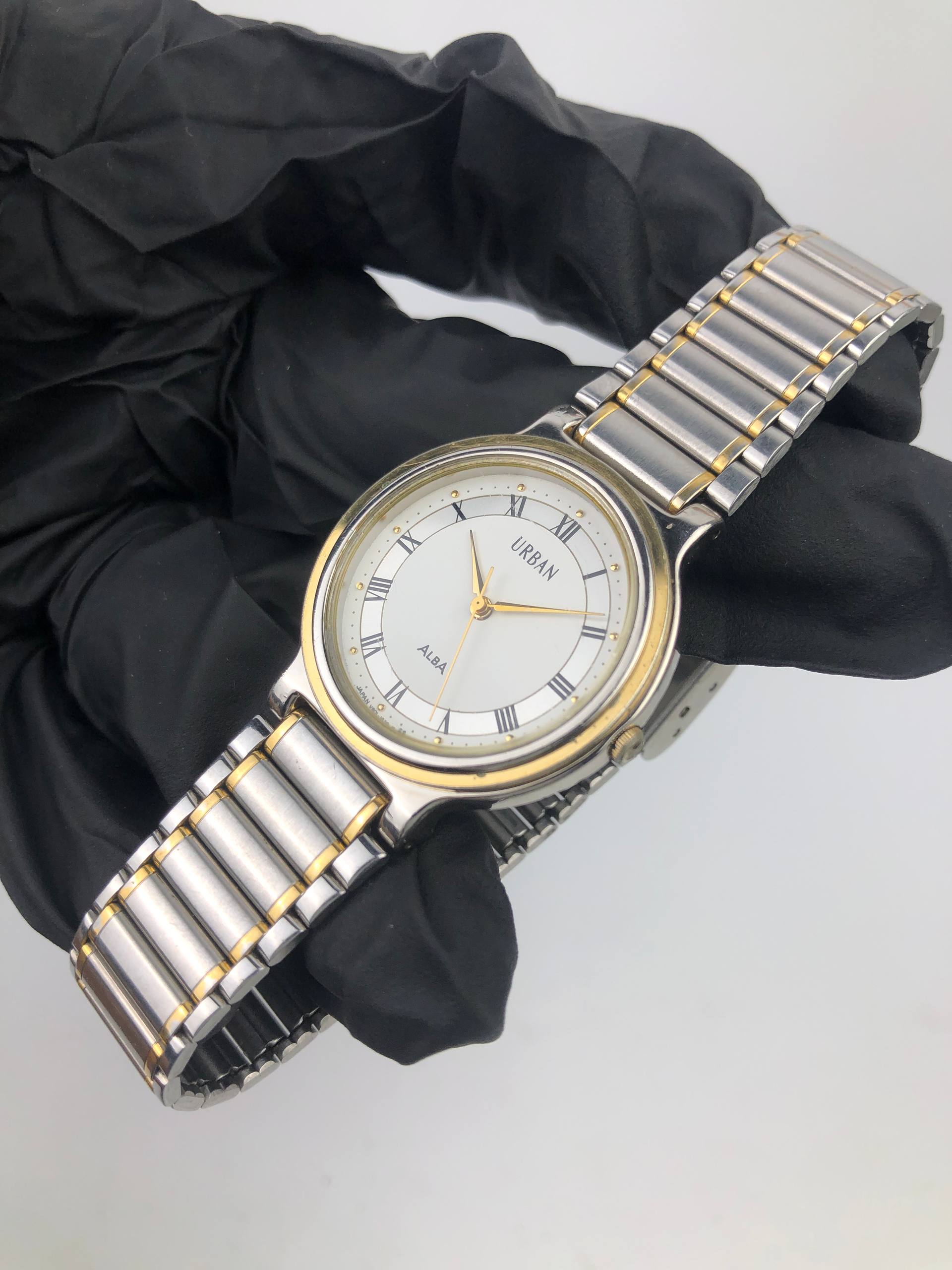 ALBA URBAN TWOTONE QUARTZ ROMAN DIAL - Gambar 3