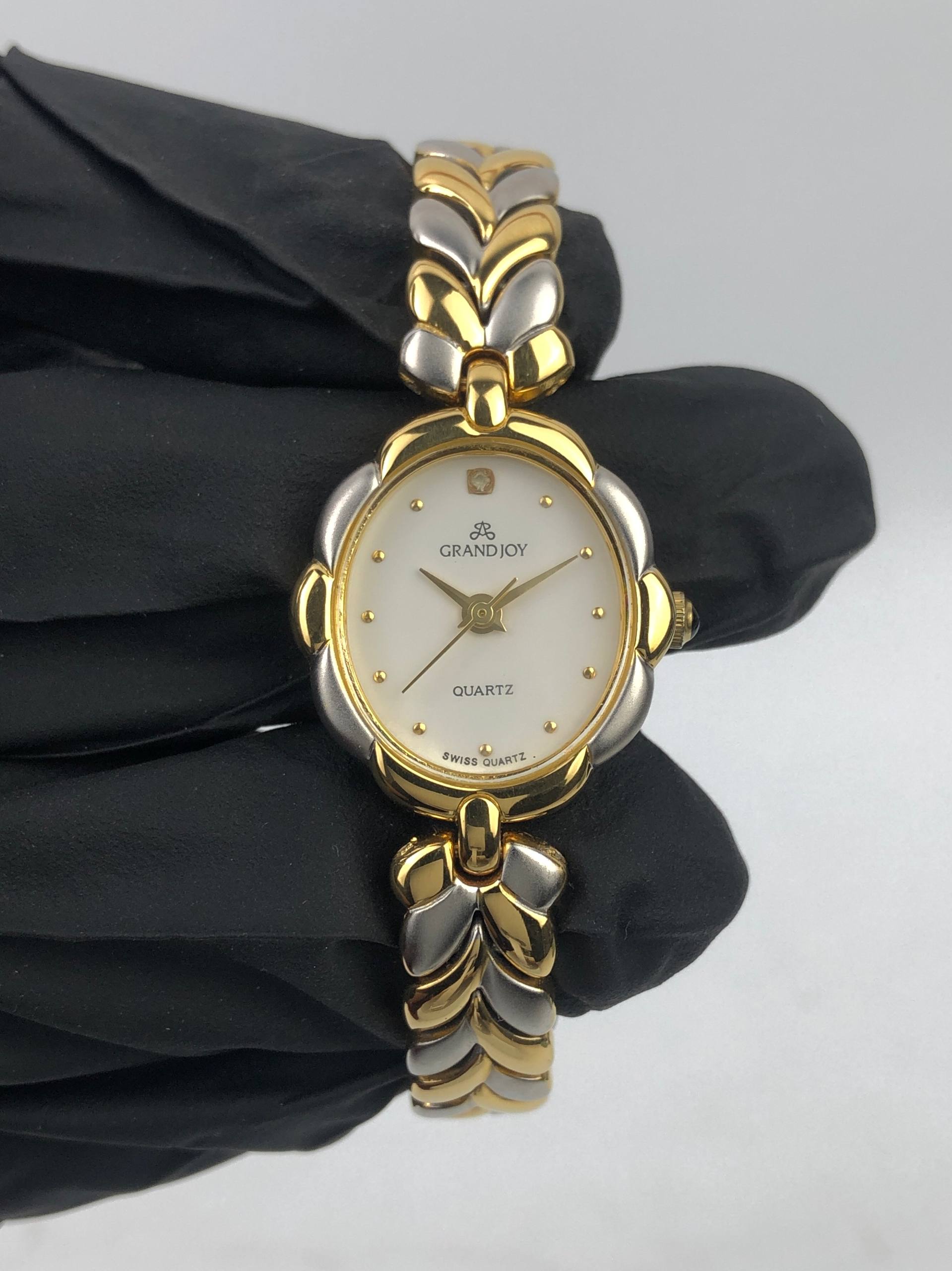 GRANDJOY SWISS QUARTZ 23K GOLD PLATED TWO-TONE LEAF LINK LADIES - Gambar 2
