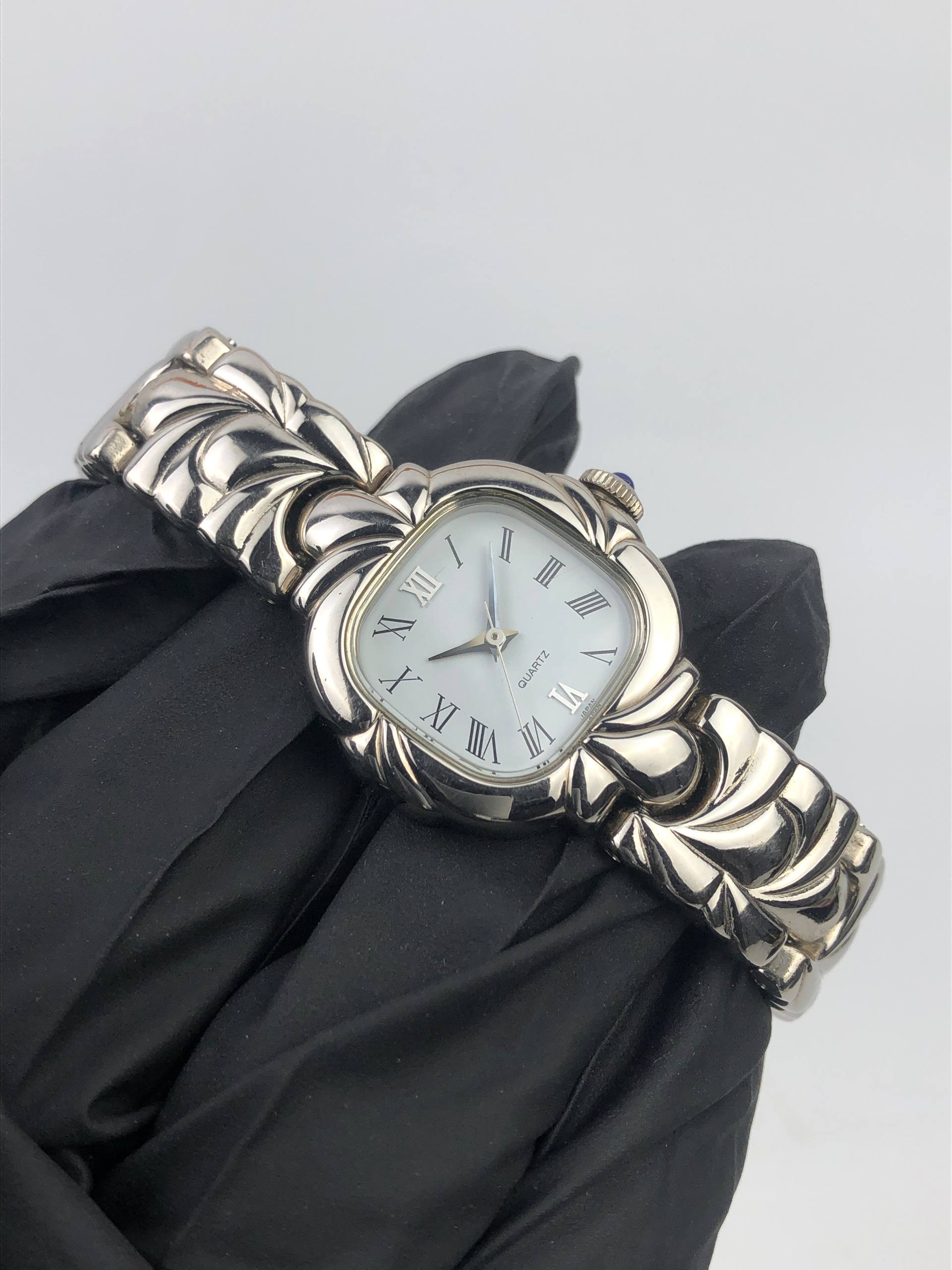 NOEVIR 6132-181 QUARTZ JAPAN ROMAN NUMERAL SCULPTED LINK LADIES - Gambar 4