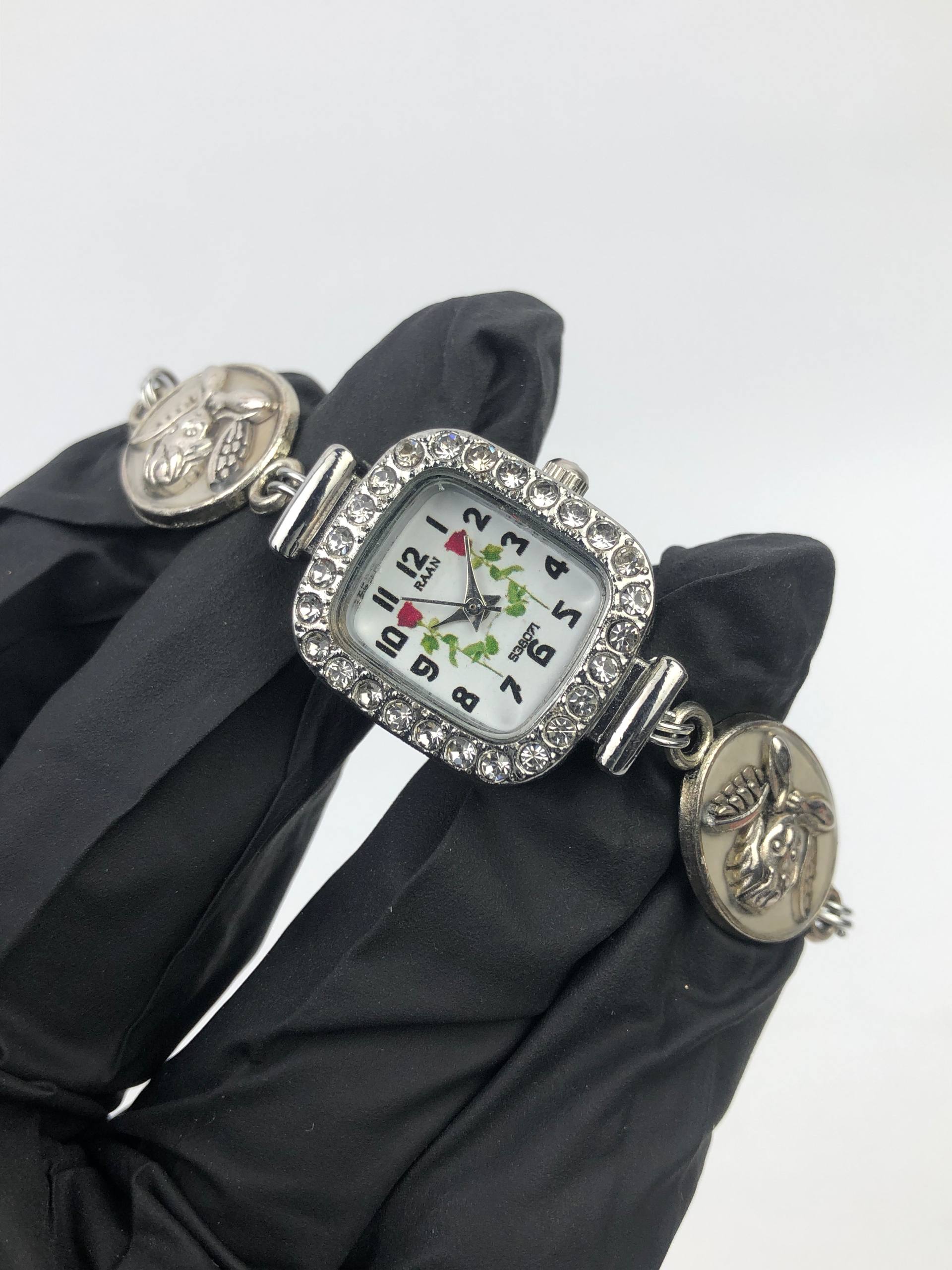 RAM QUARTZ LADIES FLORAL FULL CRYSTAL ORNAMENTAL BRACELET - Gambar 4