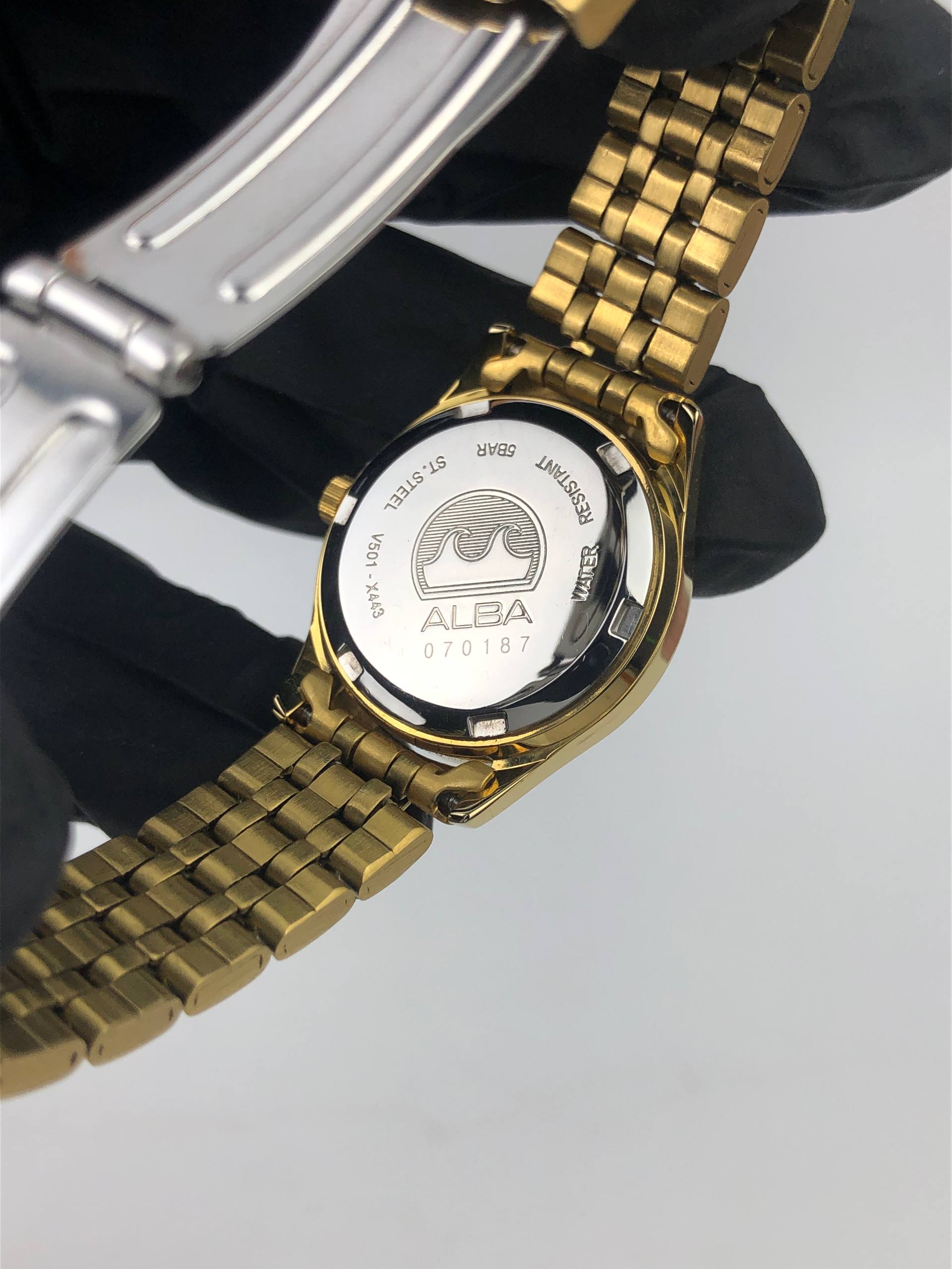 ALBA V501-X443 GOLD QUARTZ JAPAN 5 BAR MULTI-LINK BRACELET - Gambar 8