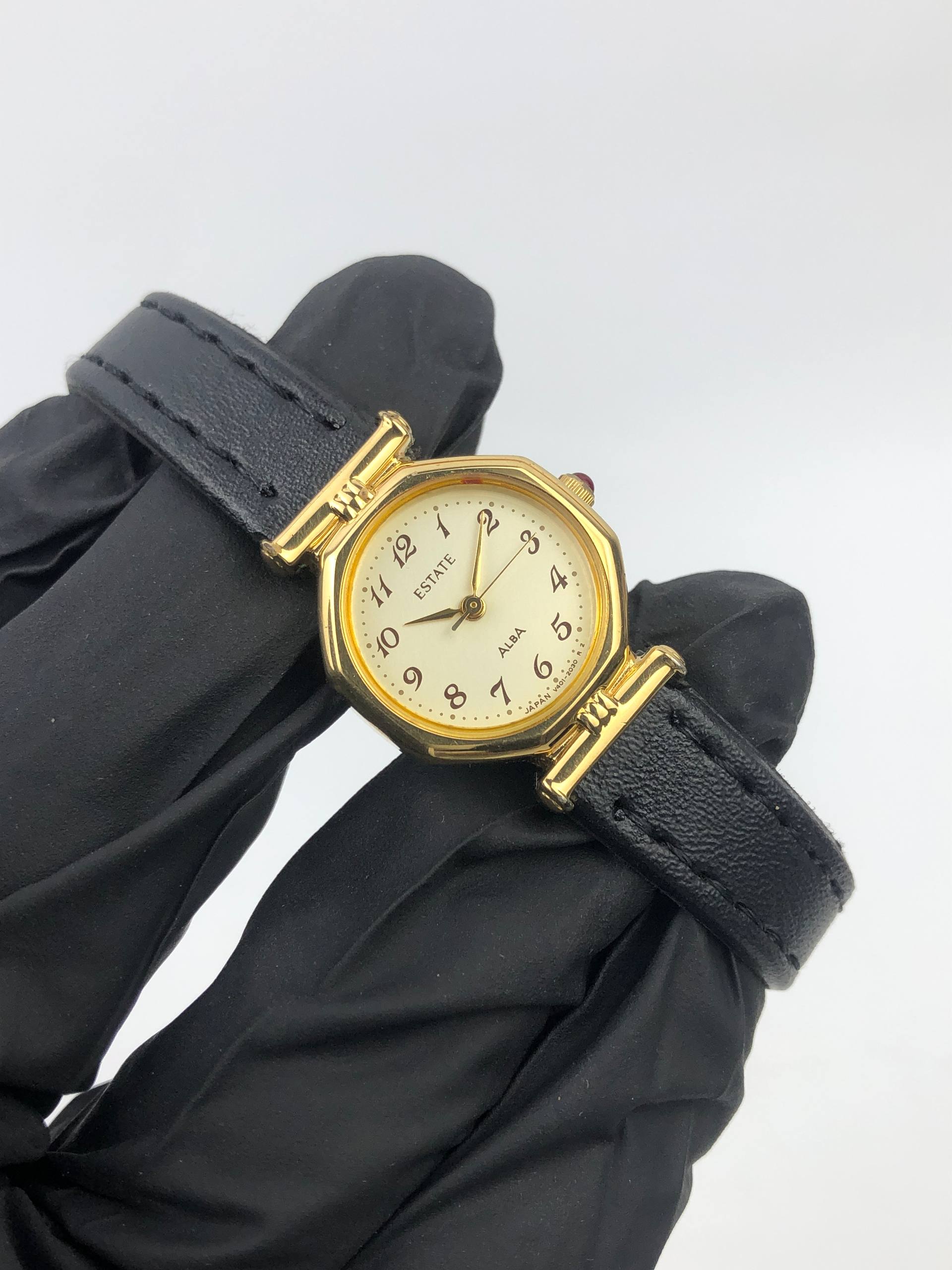 ALBA ESTATE OCTAGON V401-0810 GOLD QUARTZ JAPAN LEATHER - Gambar 4