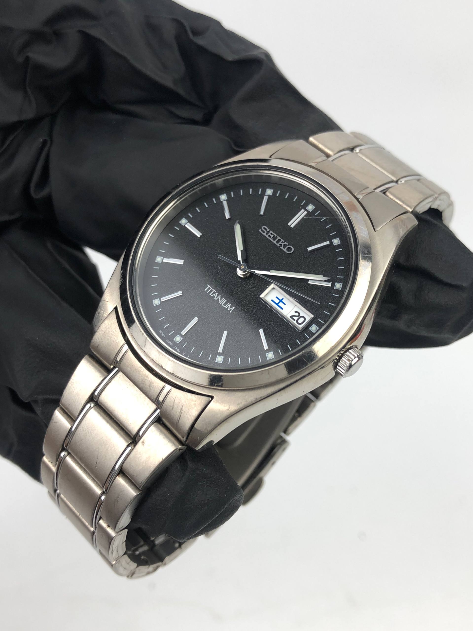 SEIKO 7N43-9090 TITANIUM JDM VINTAGE QUARTZ DAY DATE BLACK DIAL - Gambar 3