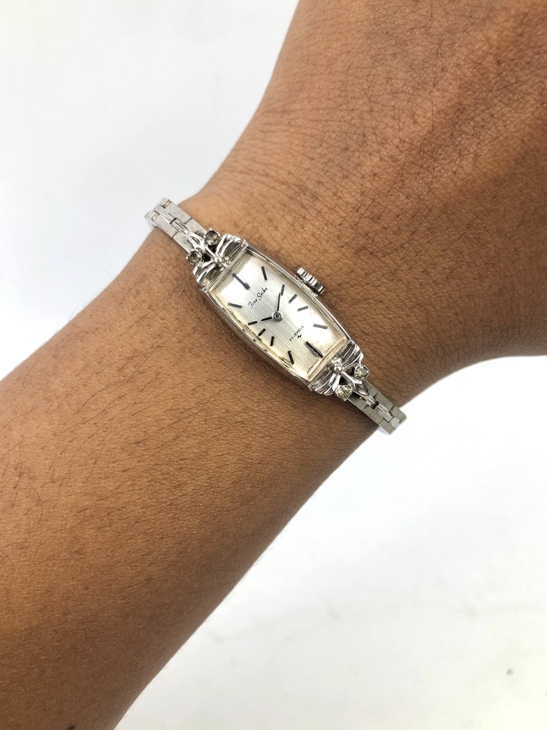 VINTAGE FINE SEIKO BANGLE MANUAL WINDING