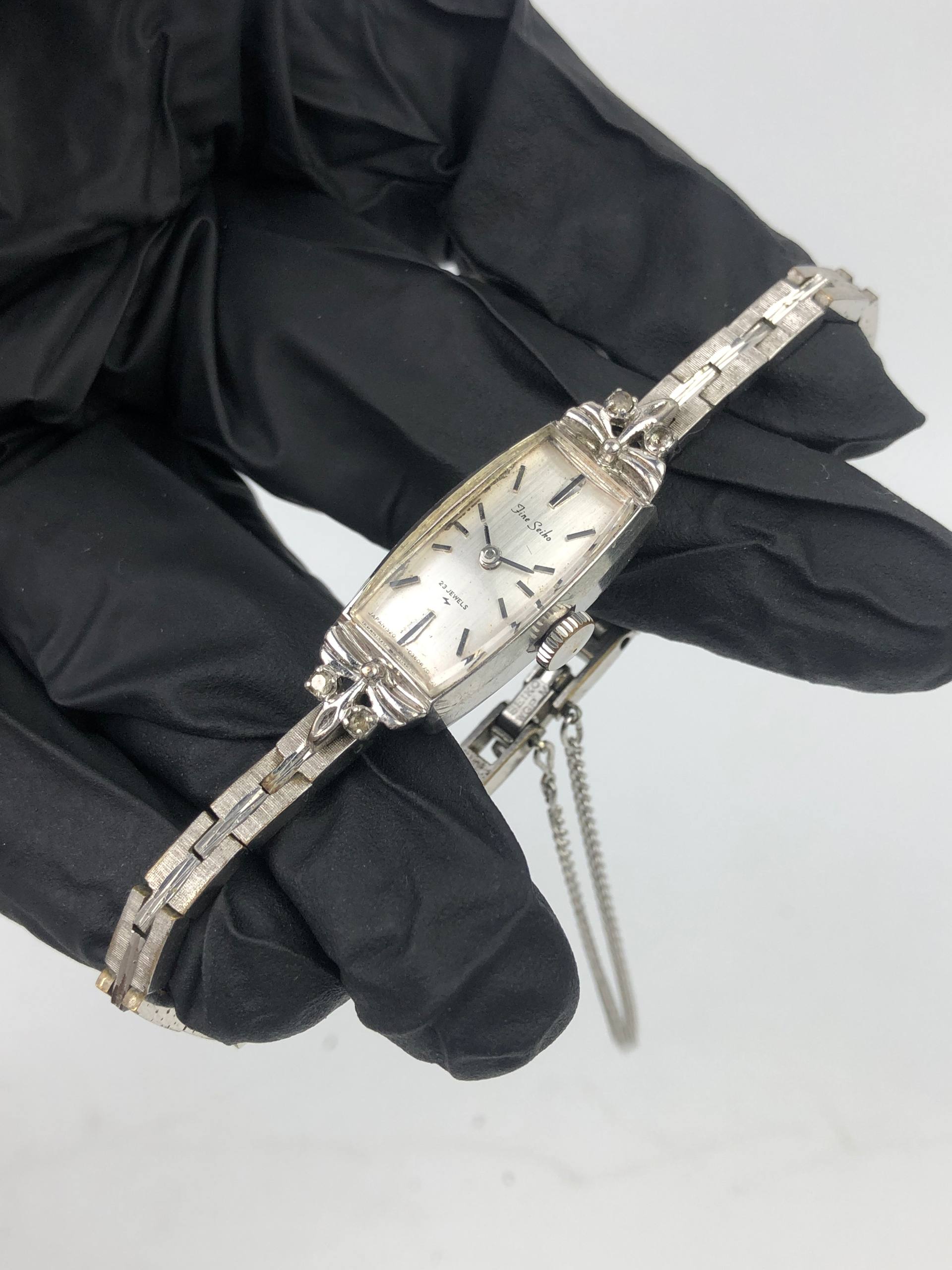 VINTAGE FINE SEIKO BANGLE MANUAL WINDING - Gambar 3