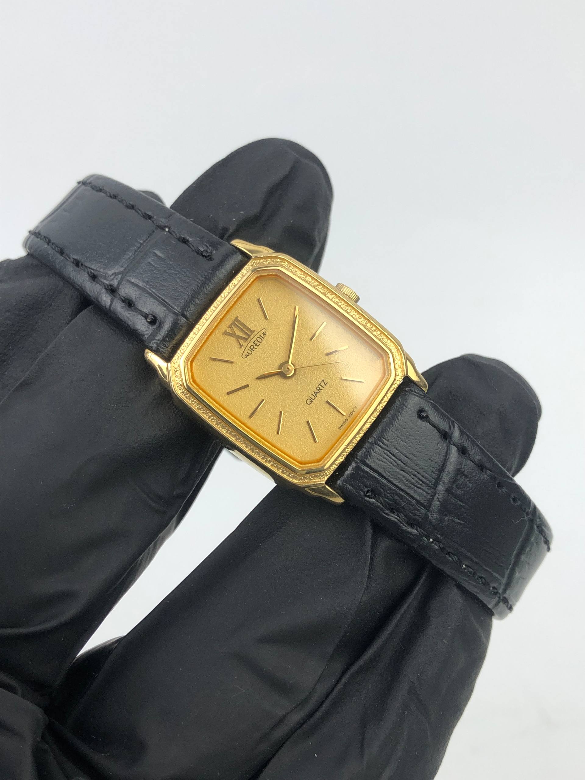 SWISSWATCH AUREOLE QUARTZ TANK LADIES GOLD CASE - Gambar 4